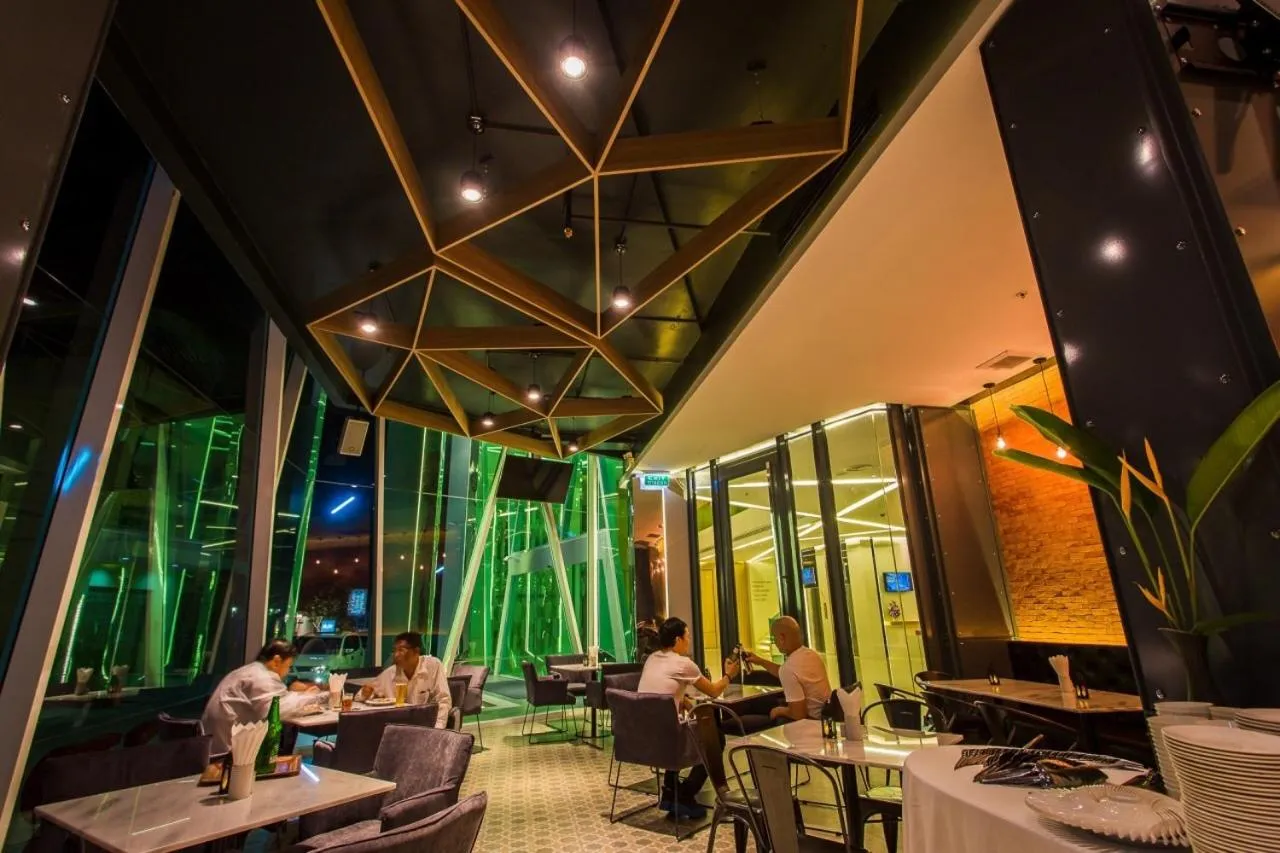 Restaurant/places to eat in Crystal Hotel Hat Yai