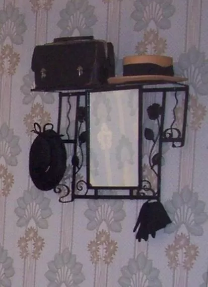 TV/Entertainment Center in La Jariette