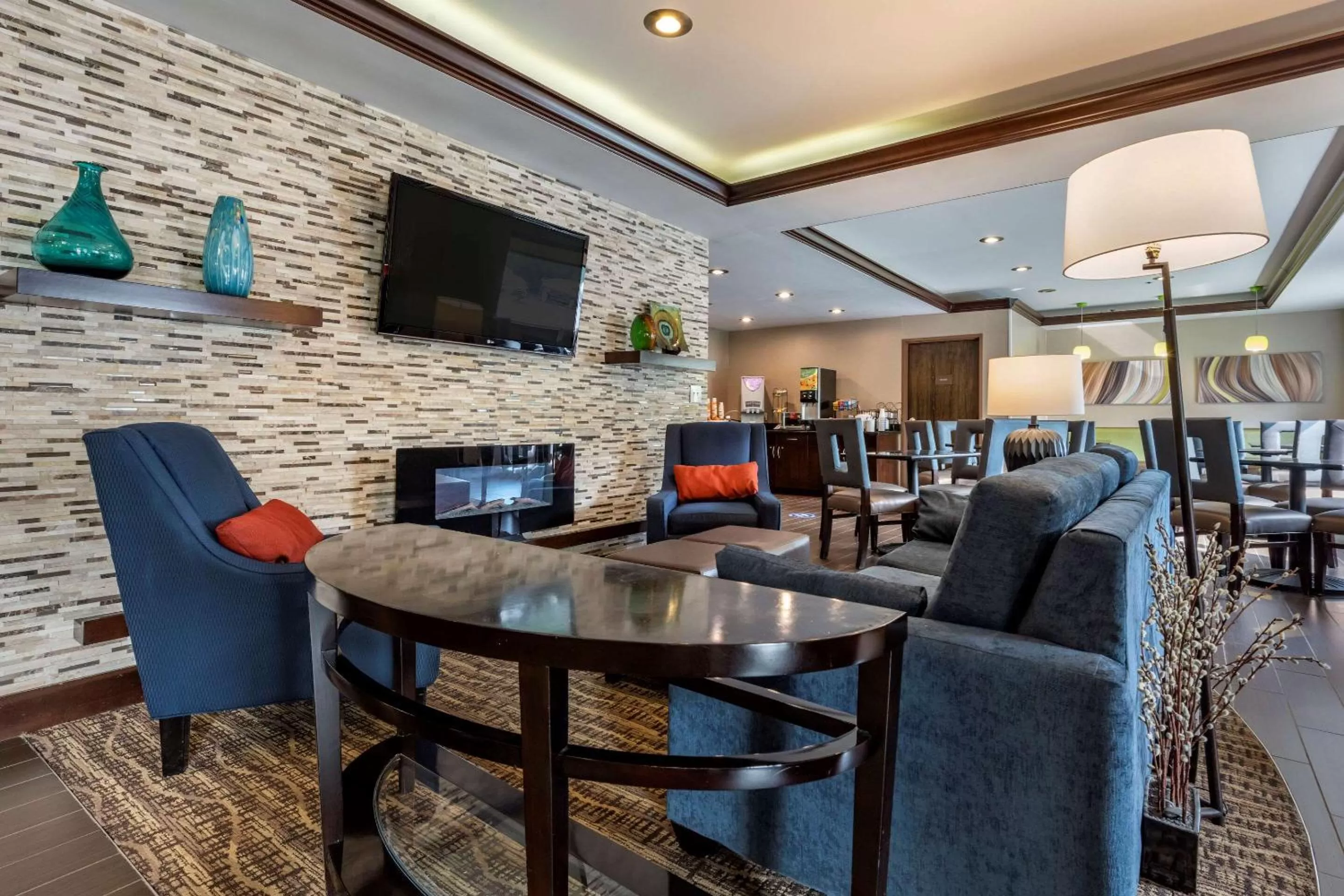 Lobby or reception in Comfort Inn & Suites Butler