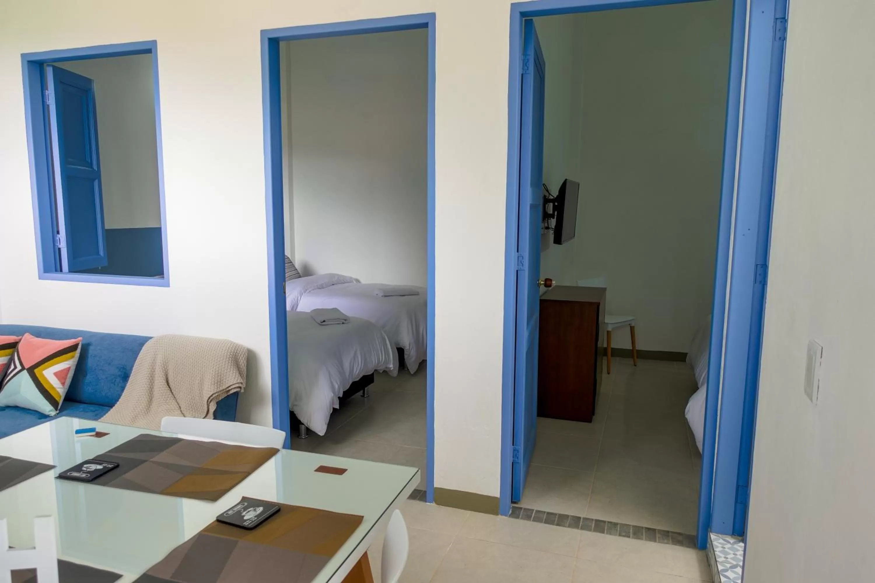 Dining area, Bed in Hotel Azulado Jericó