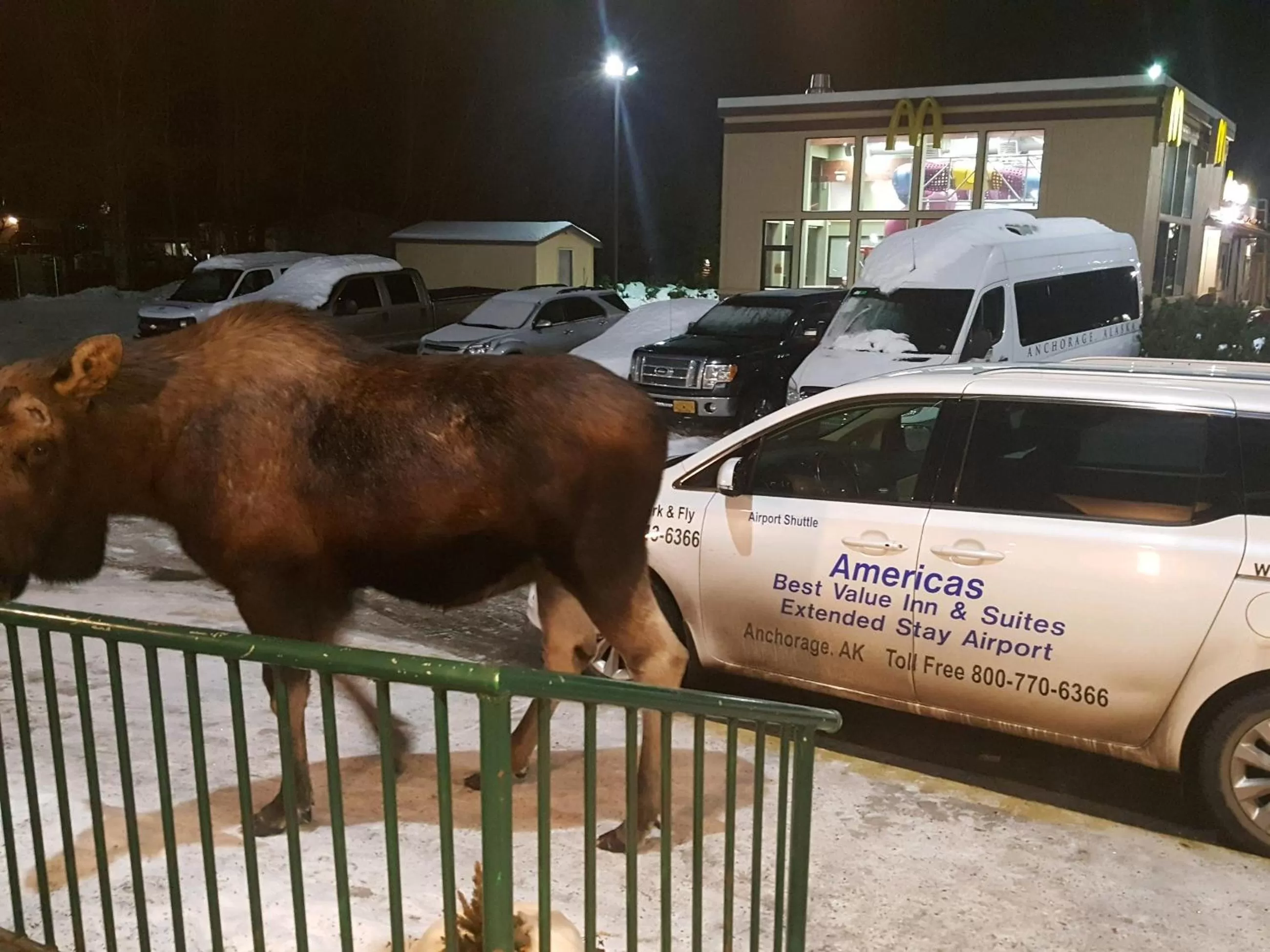 Facade/entrance in Americas Best Value Inn & Suites Anchorage Airport