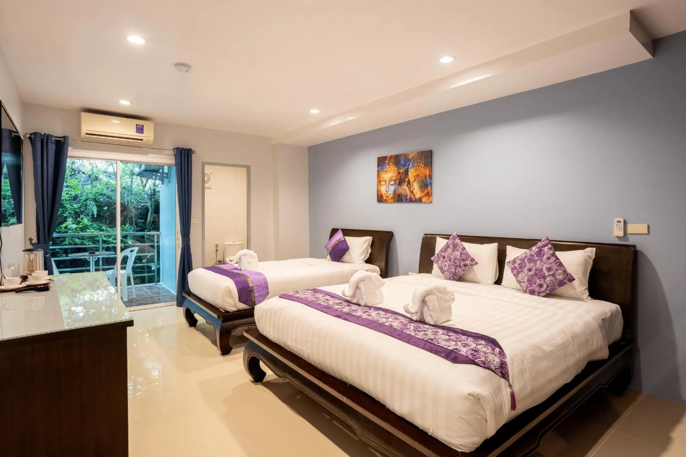 Bed in The Great @Patong Hotel