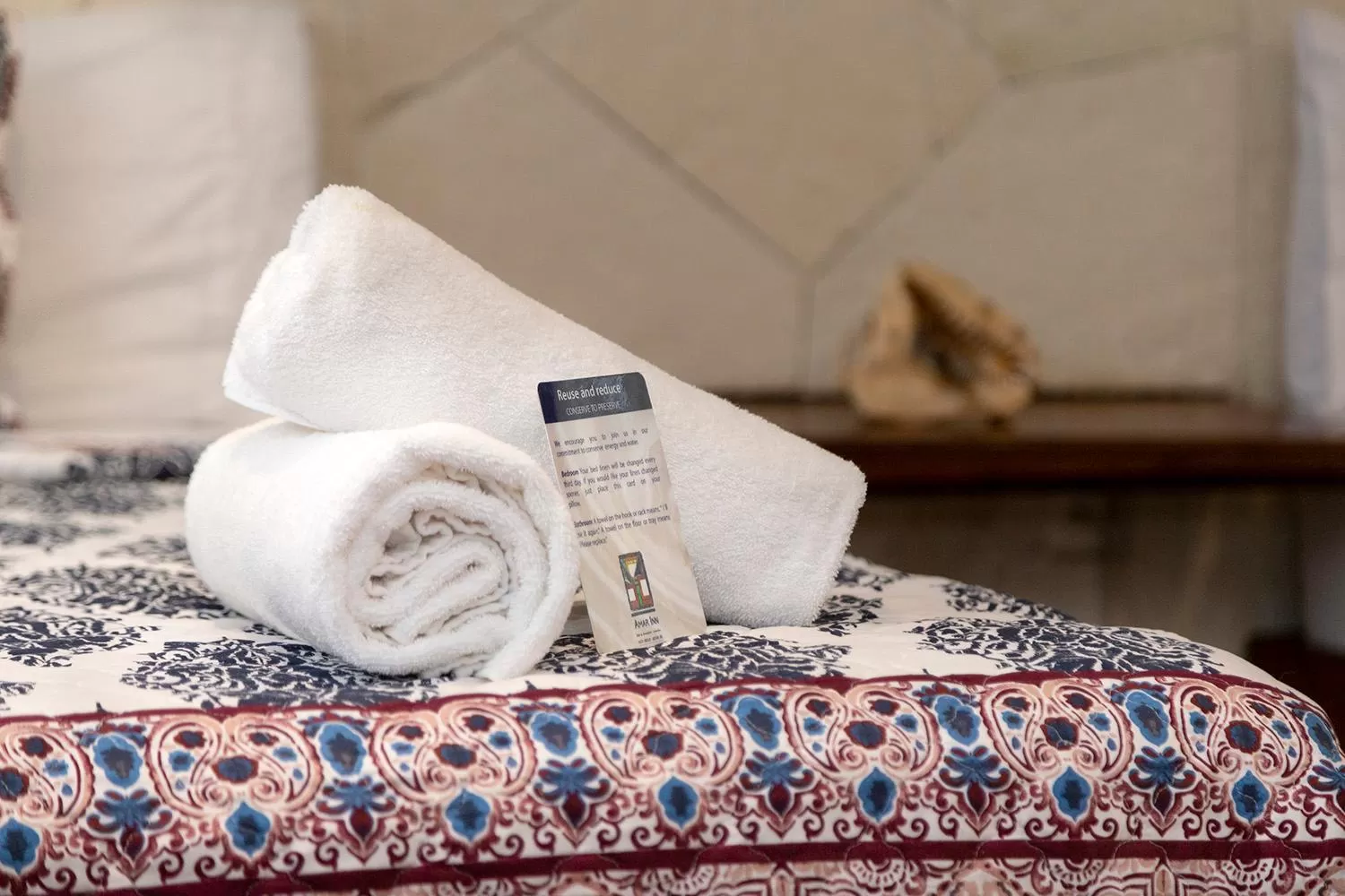 Bed in Hotel Amar Inn