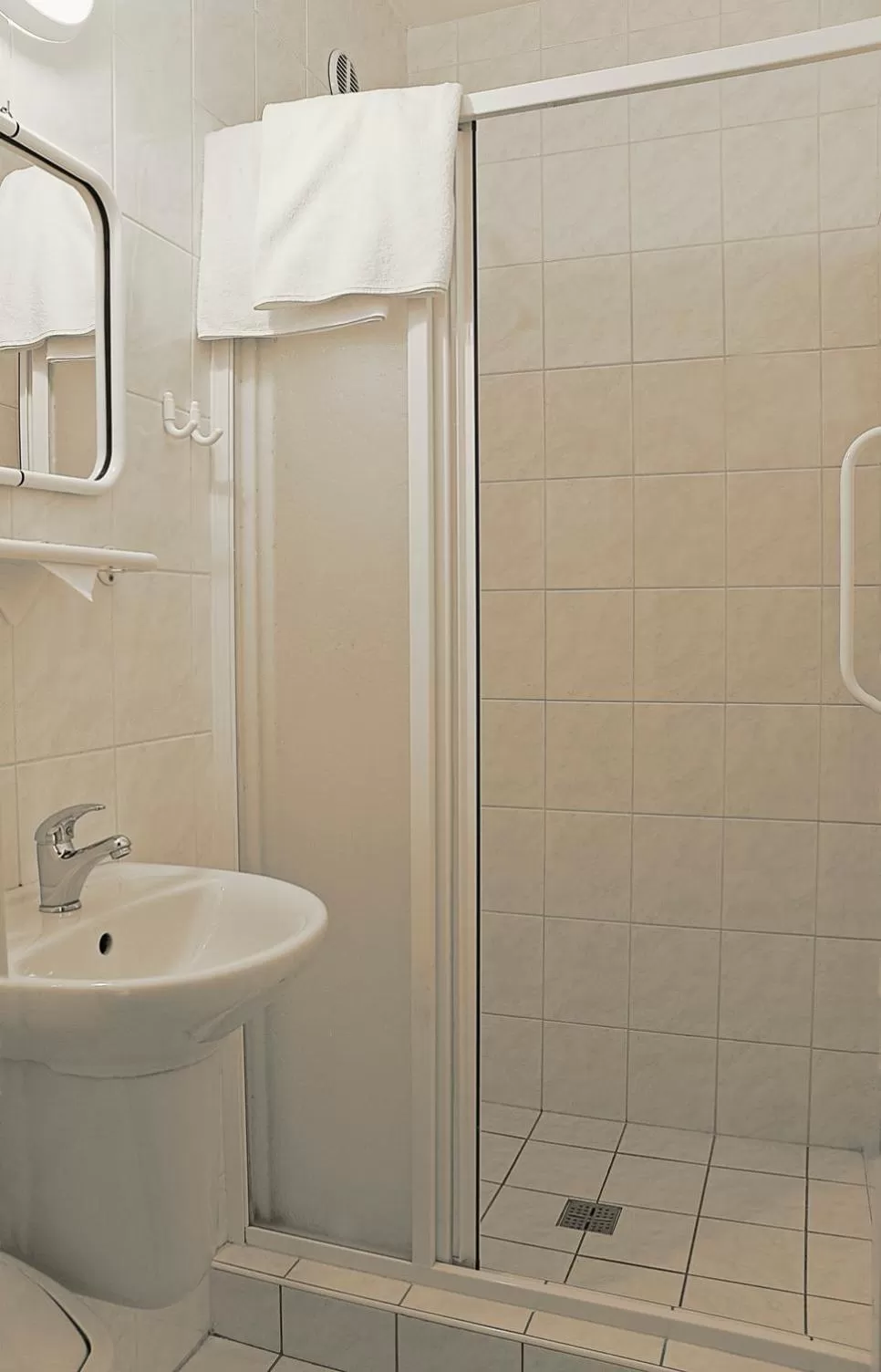 Bathroom in Hotel Adamantino