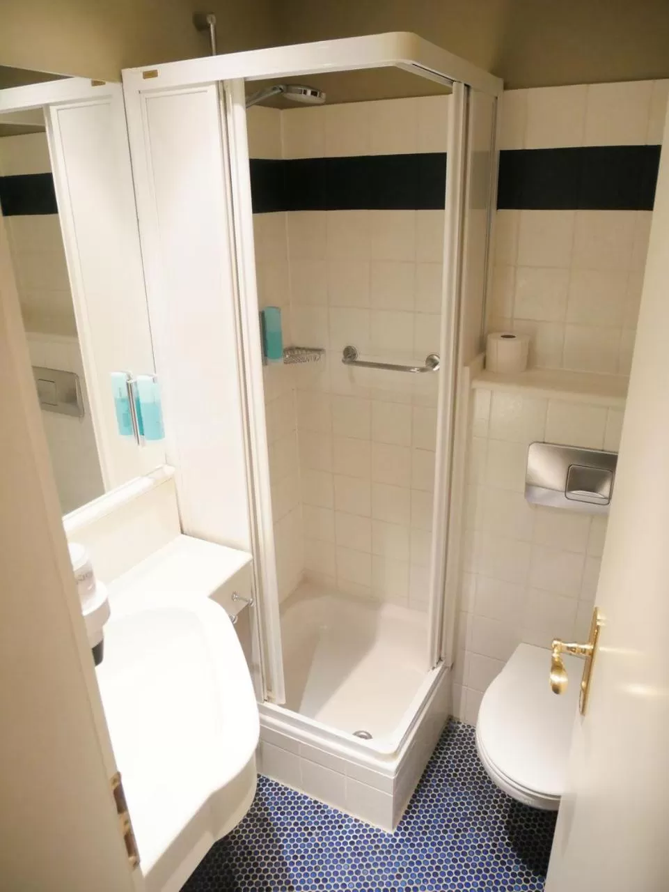 Shower in Stadthaus Valentin