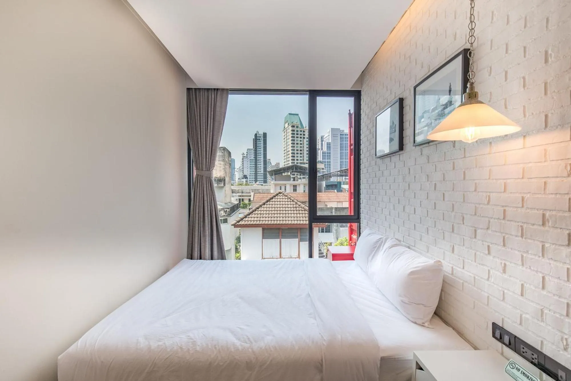 Bed in Sleep Box Hotel Sukhumvit 22
