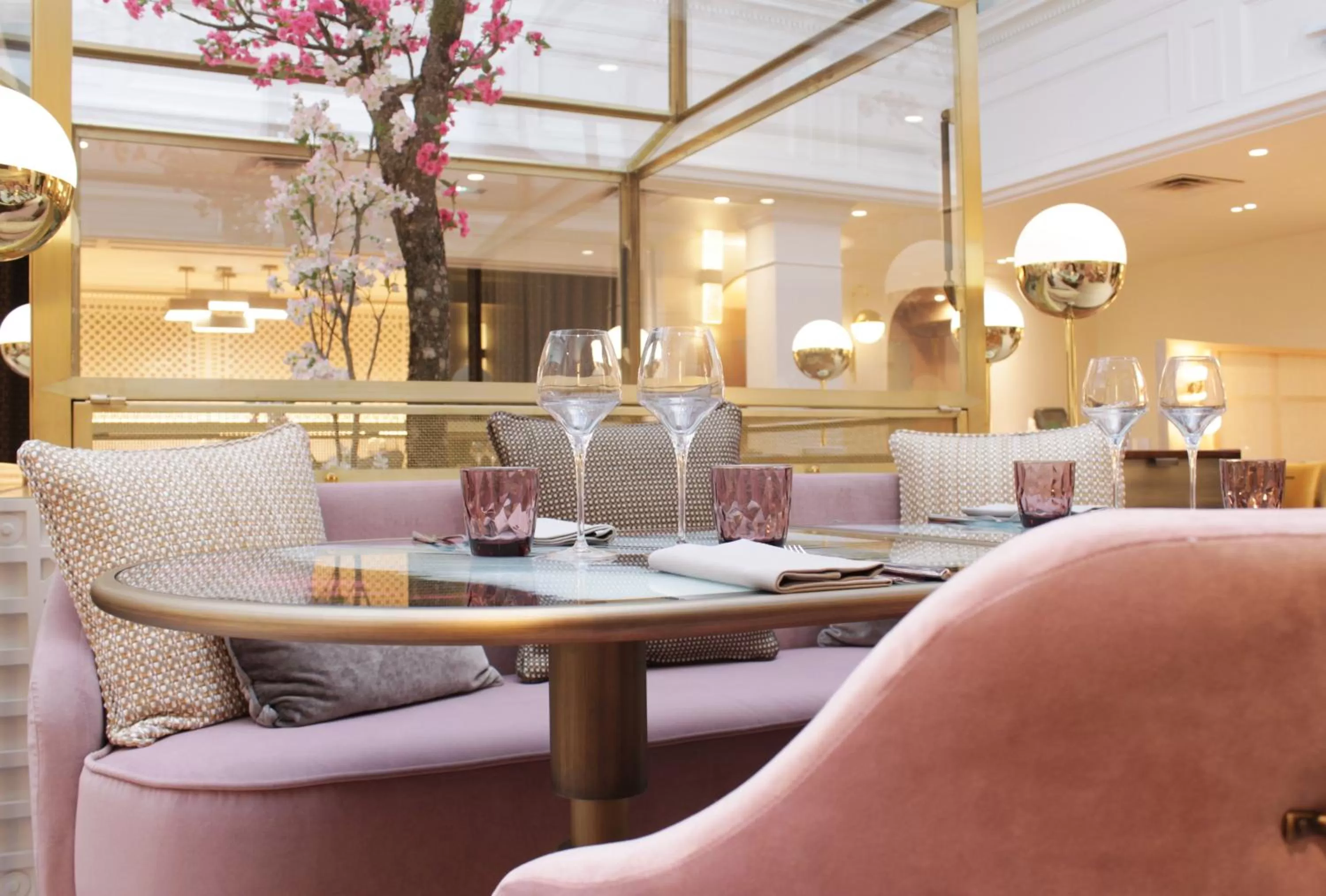 Restaurant/places to eat in Sofitel Le Scribe Paris Opera