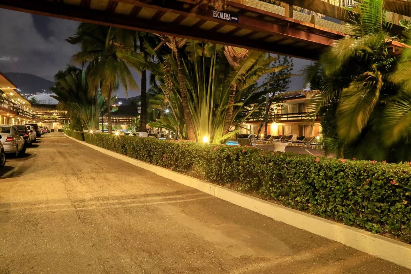 Garden view in Hotel Bali-Hai Acapulco