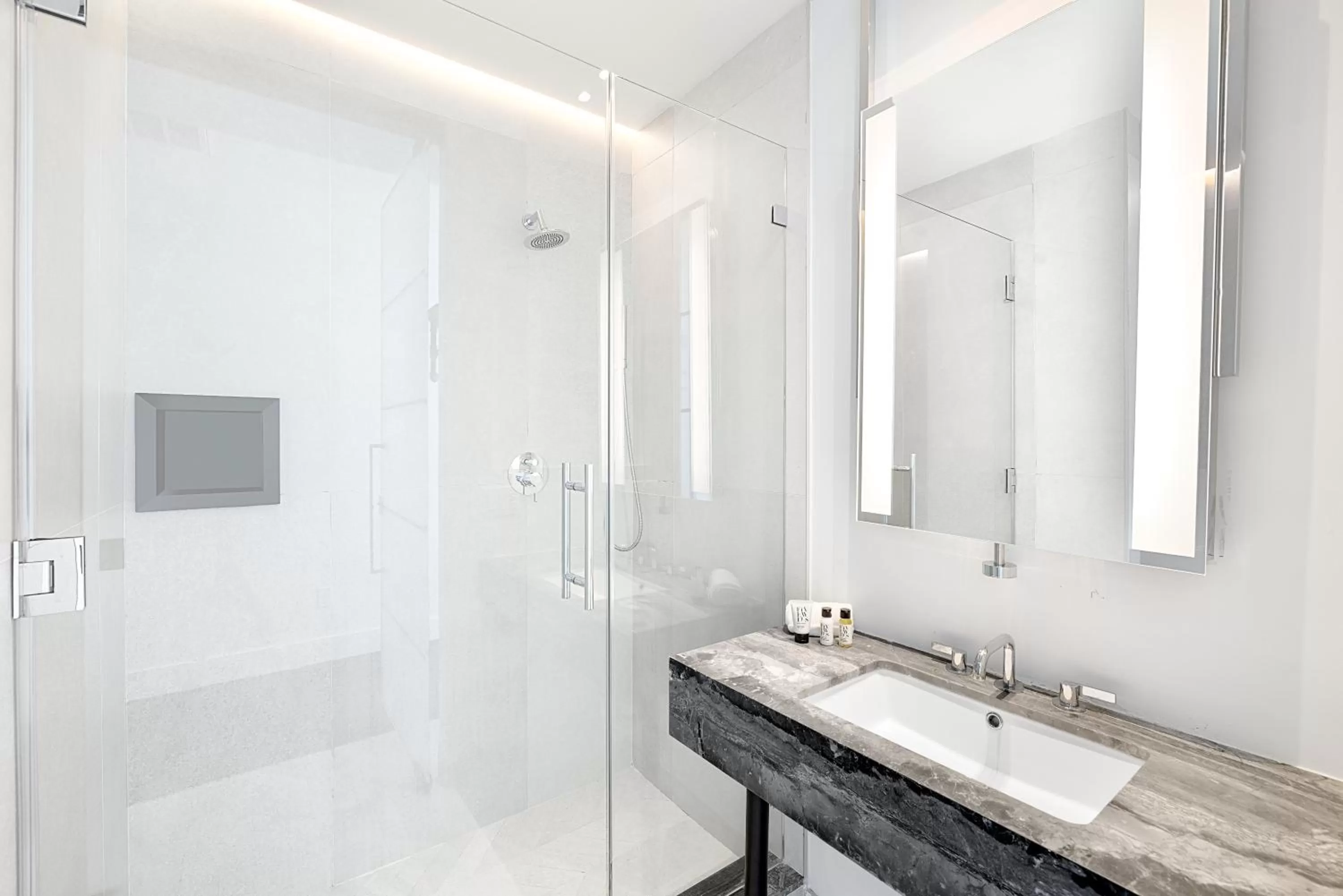 Bathroom in Nova Hotel Brooklyn