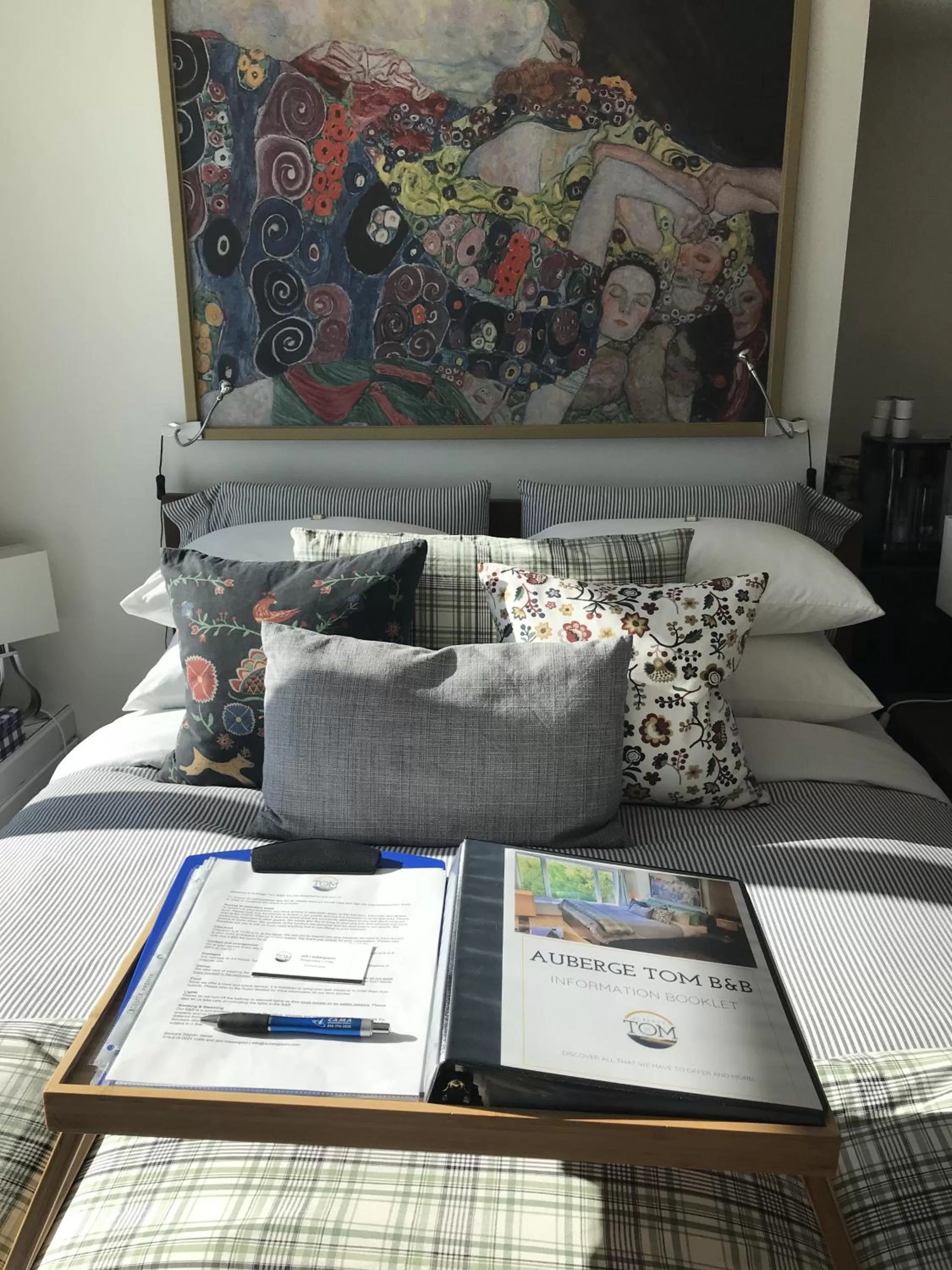 Decorative detail in Auberge Tom B&B