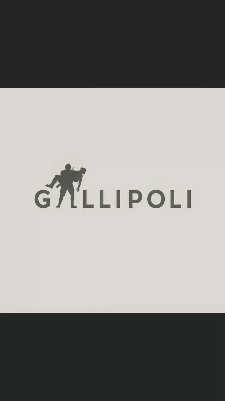 Logo/Certificate/Sign in Hotel Crowded House