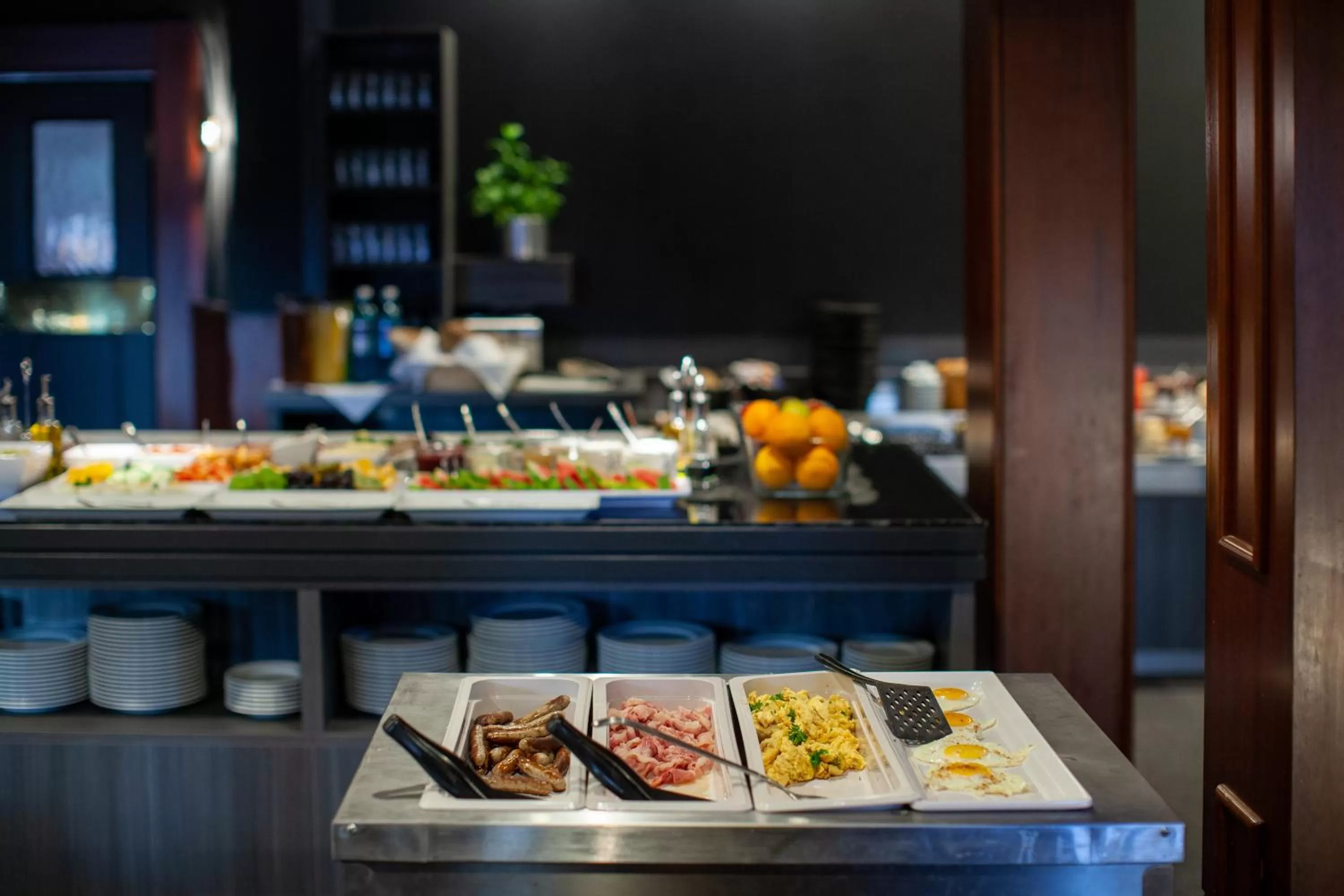 Breakfast in SL'otel im Parforcehaus