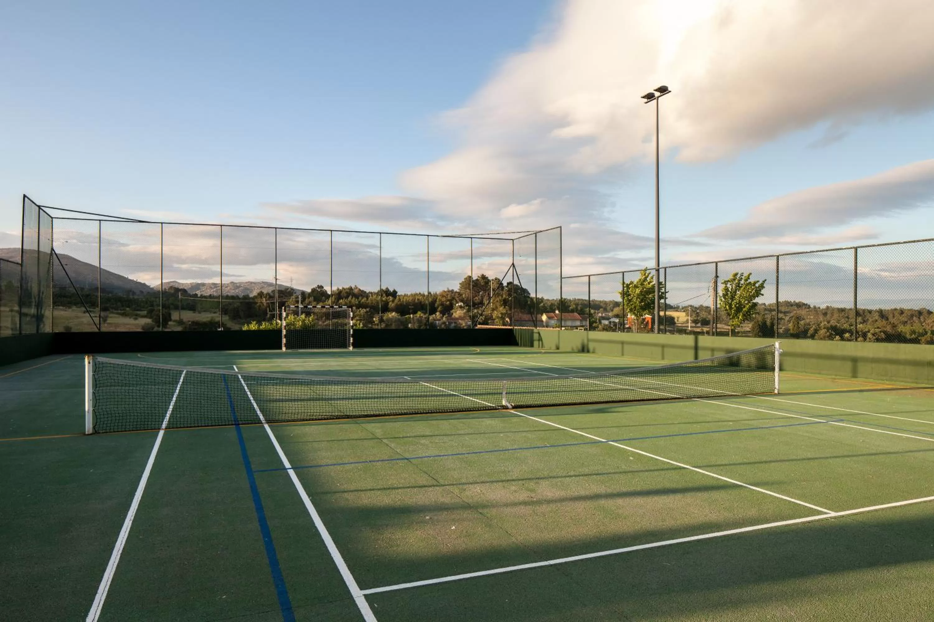 Tennis court in Casas Novas Countryside Hotel Spa & Events