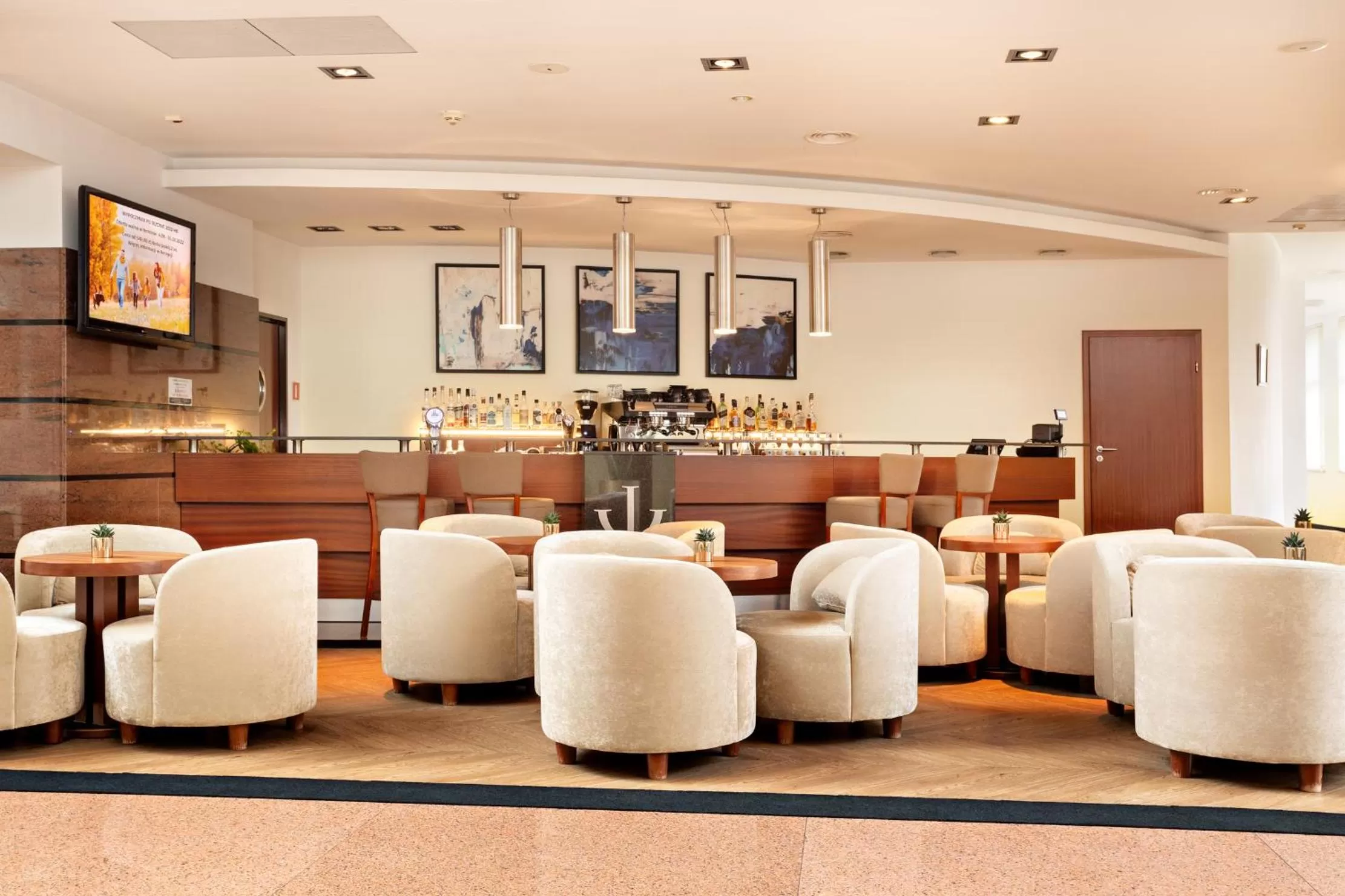 Lounge or bar in Hotel Olympic Spa & Wellness