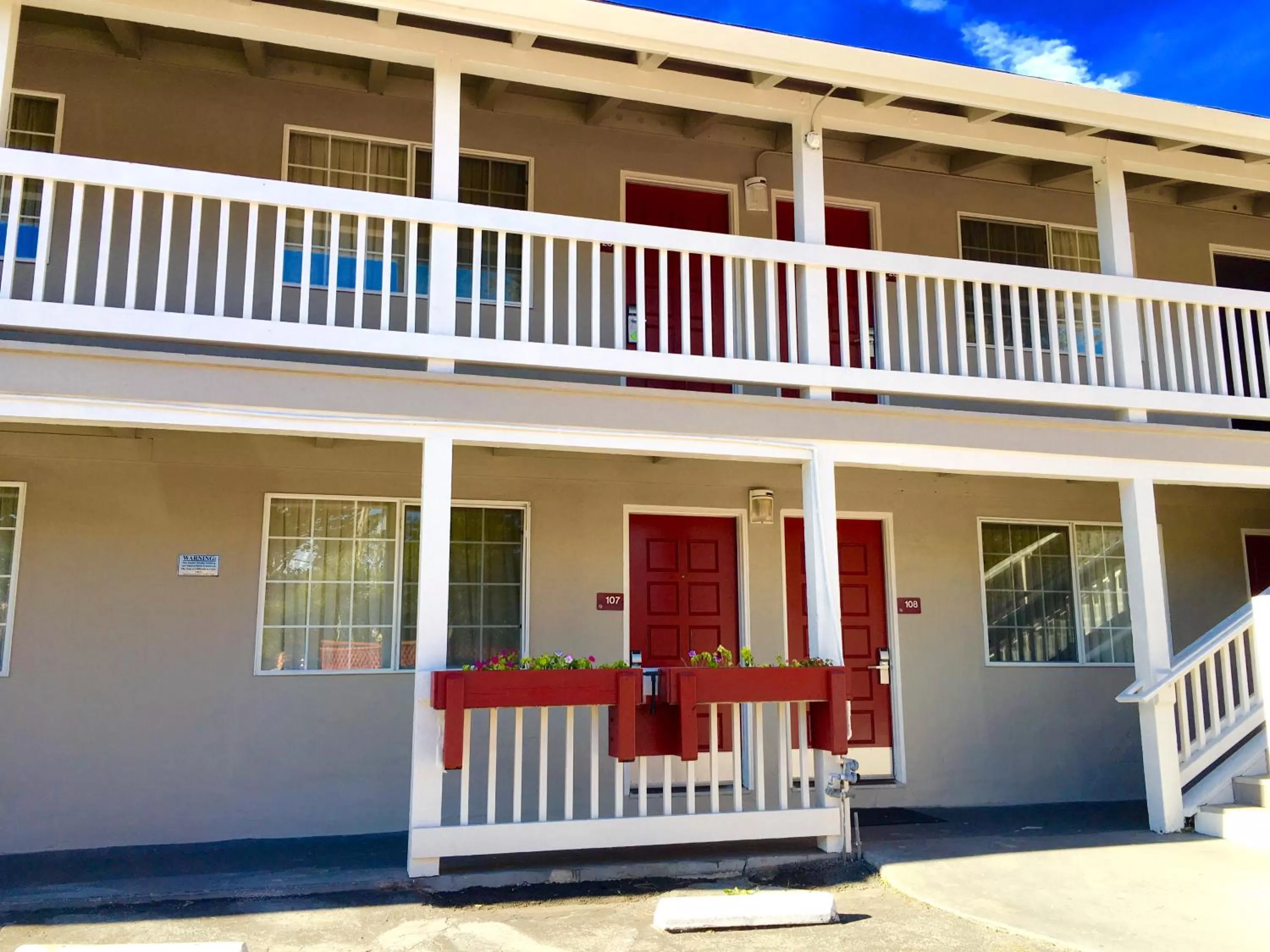 Area and facilities in Pelican Inn