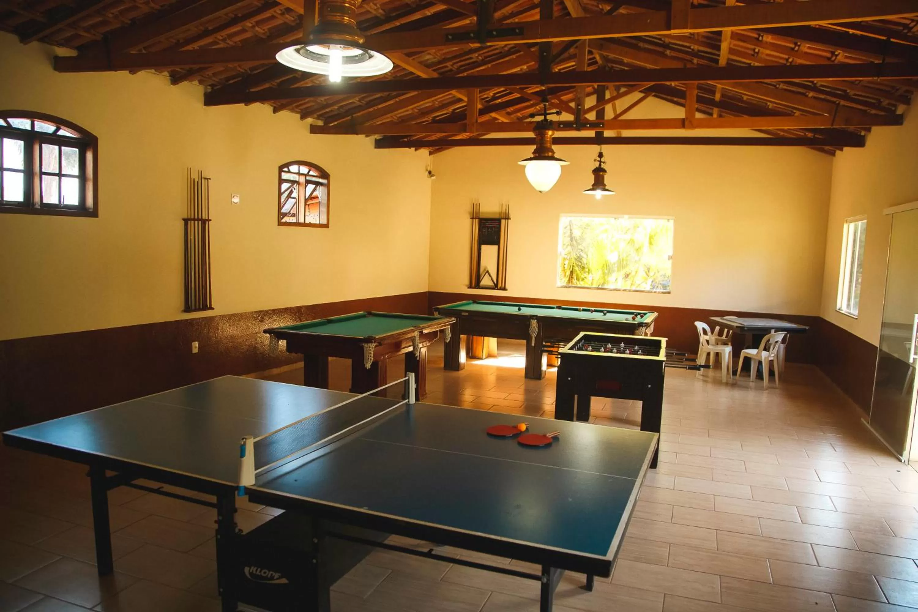 Table tennis in Pousada Le Sapê