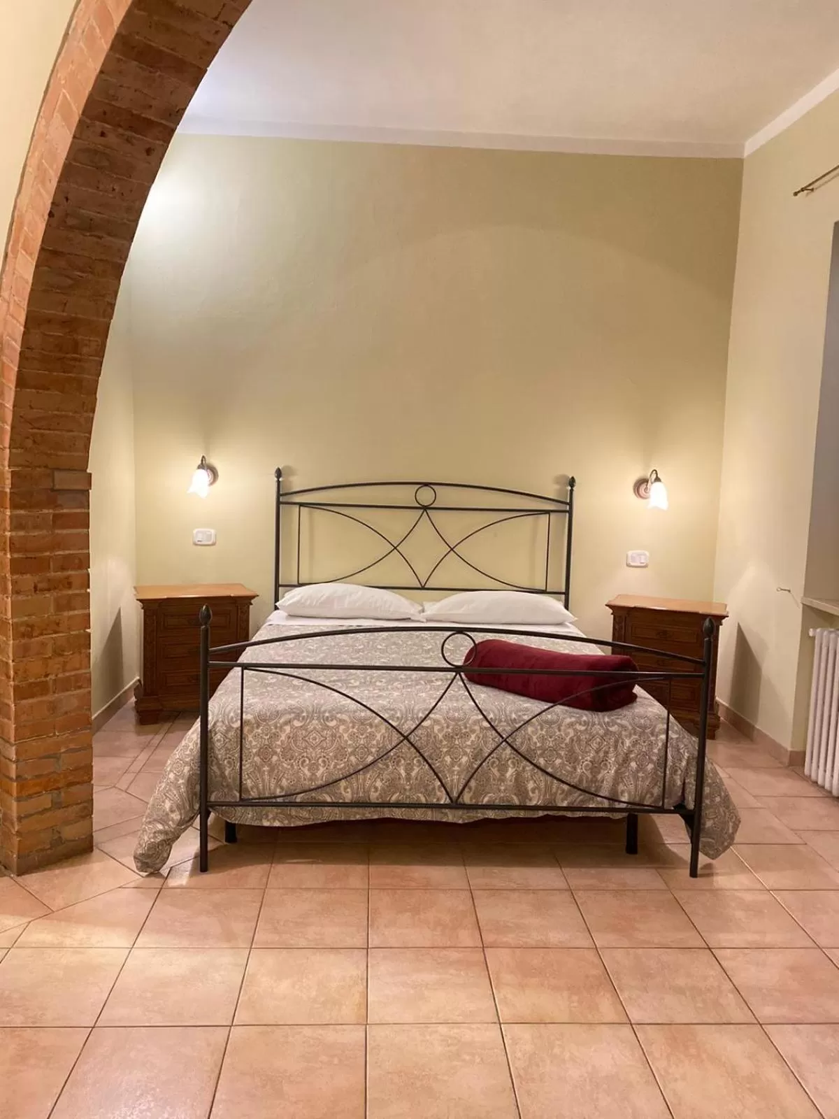 Bed in Affittacamere La Torre di Montalcino