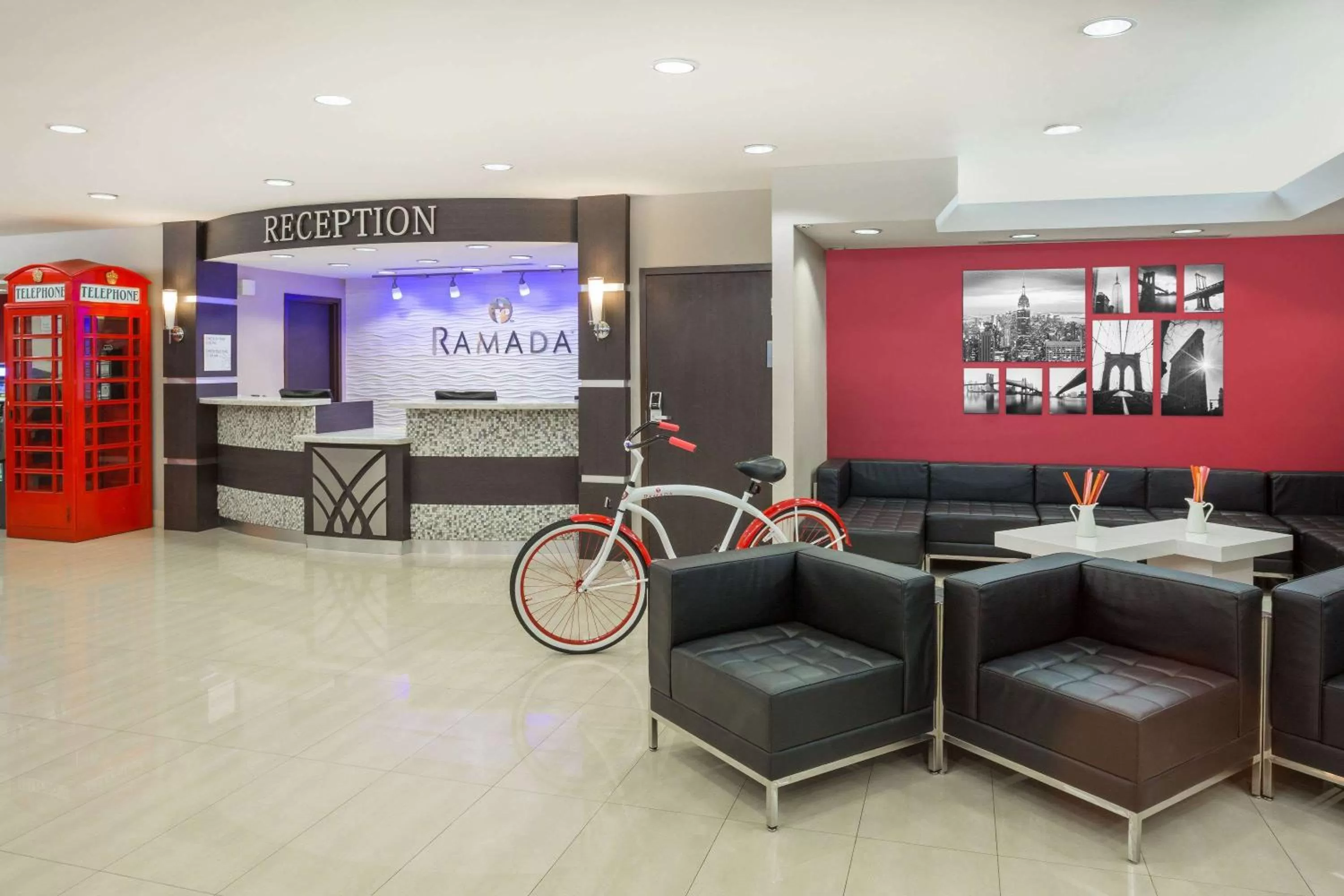 Lobby or reception in Ramada by Wyndham Miami Springs/Miami International Airport