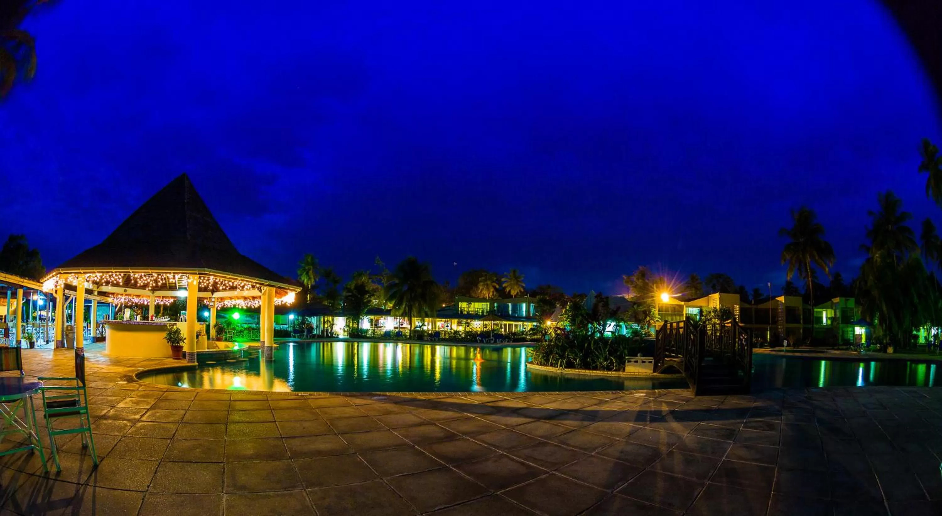 Swimming pool in Starfish Tobago