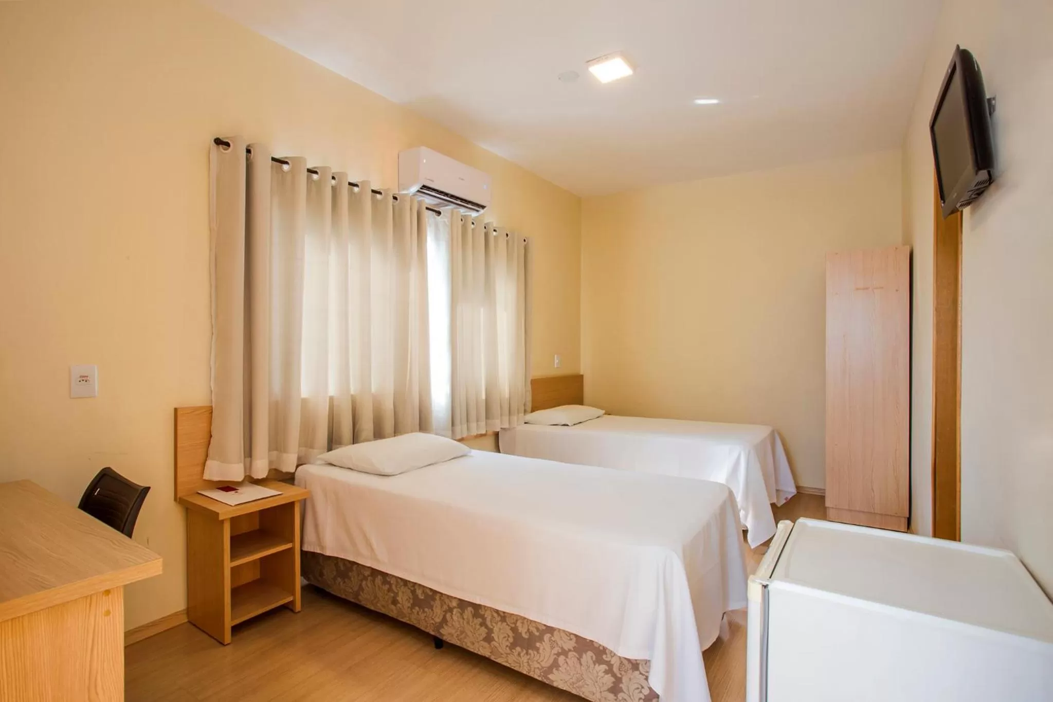 Bedroom, Bed in Hotel Metrópole Paulínia