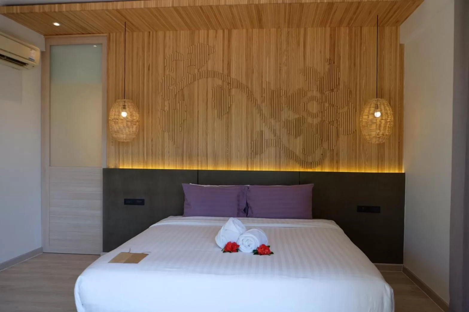 Bed in Siam Bay Resort