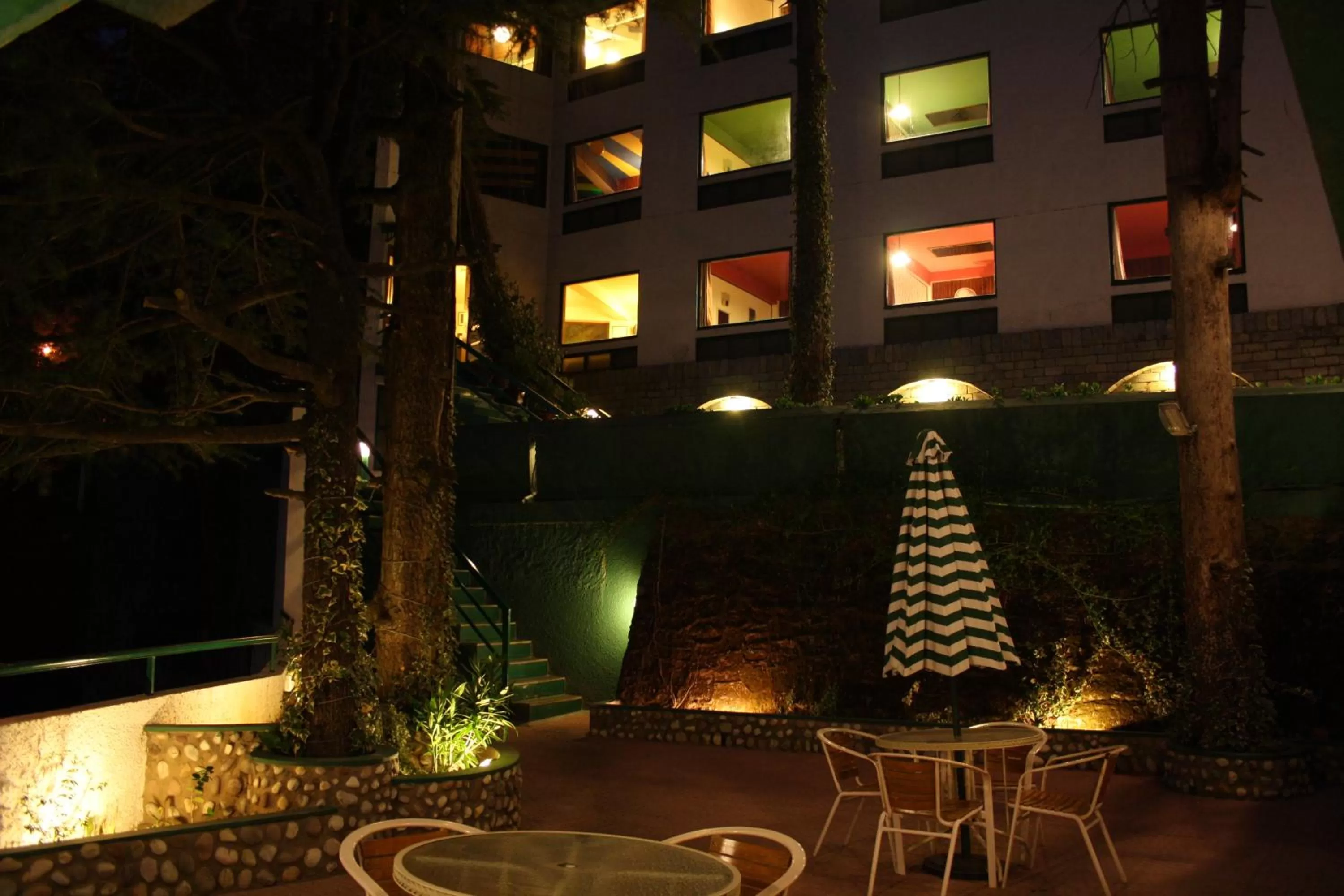 Facade/entrance in Honeymoon Inn Shimla