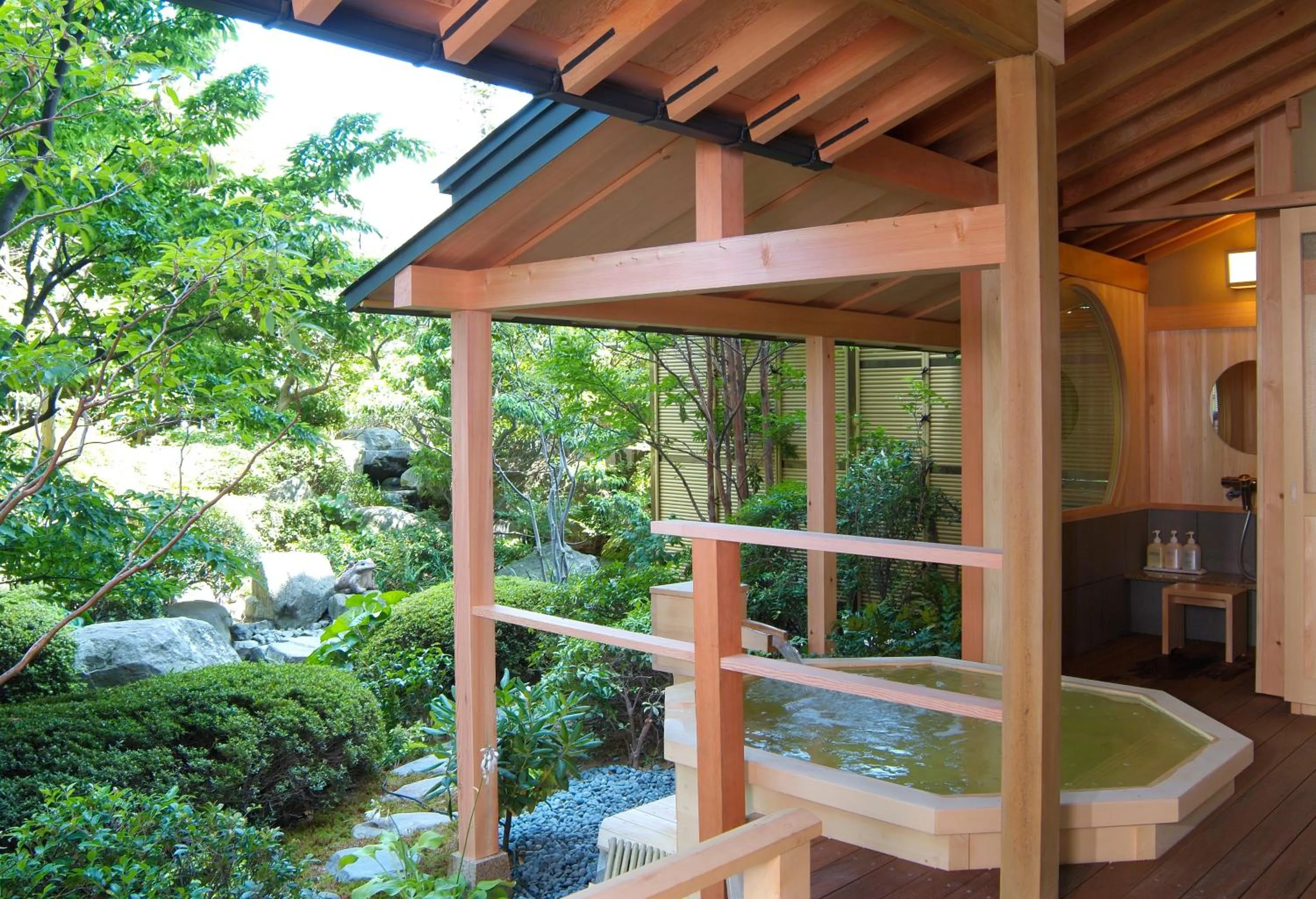 Photo of the whole room in Grandia Housen