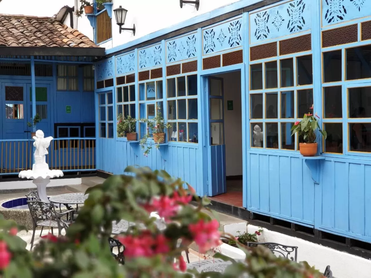 Property Building in Casa Hotel El Compadre