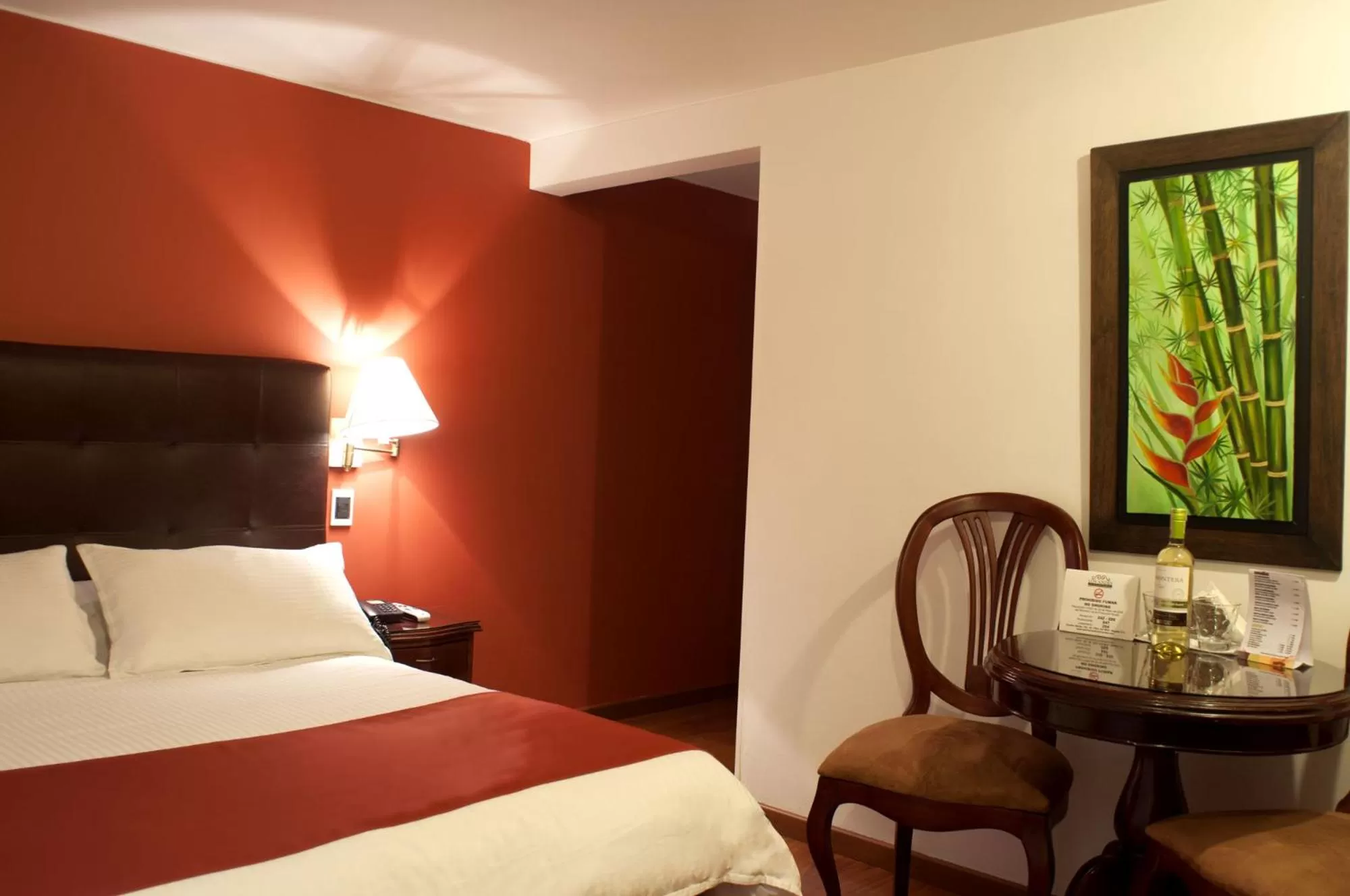 Photo of the whole room, Bed in Apartaestudios Los Andes