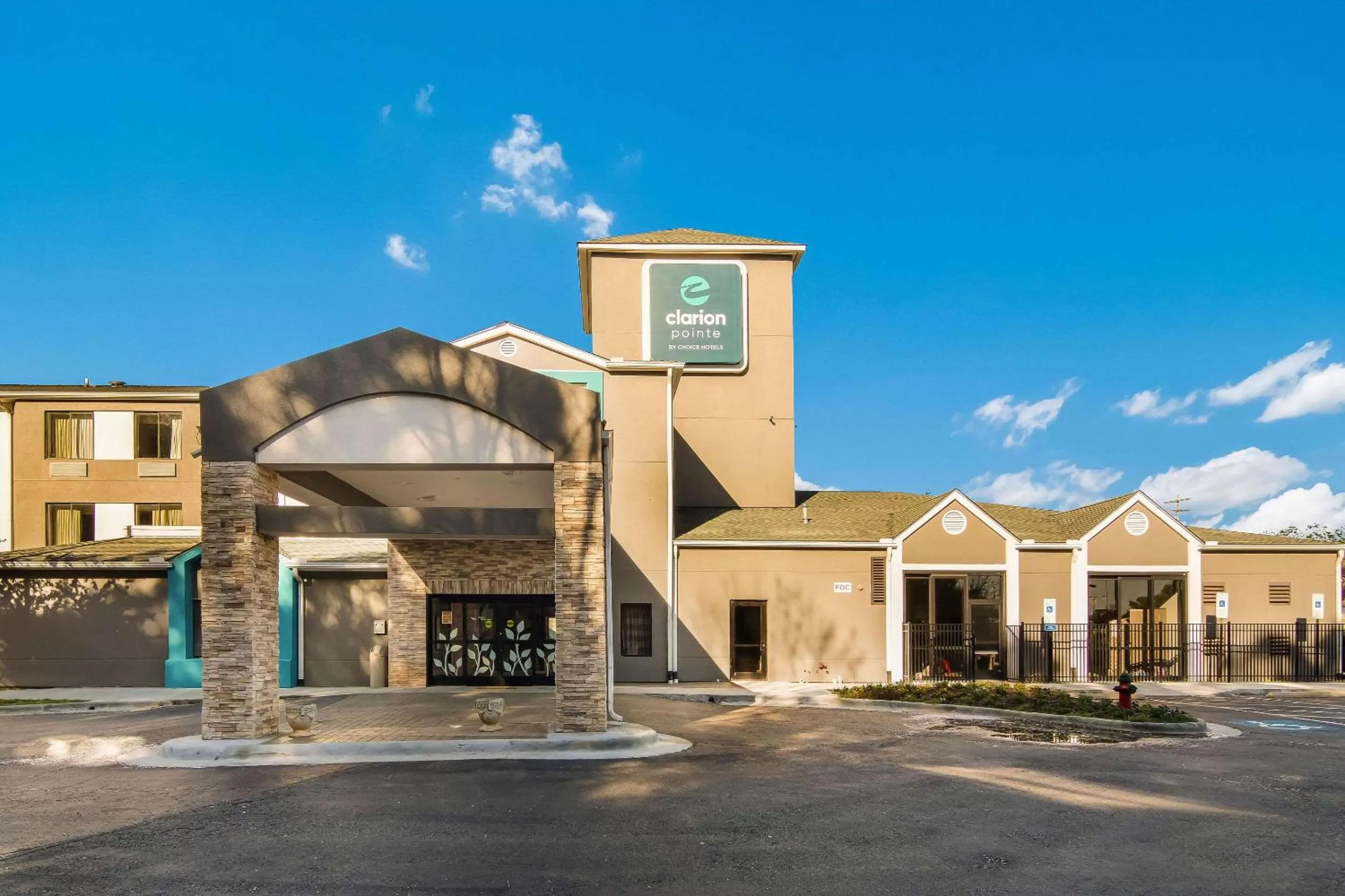 Property building in Clarion Pointe Wake Forest - Raleigh North