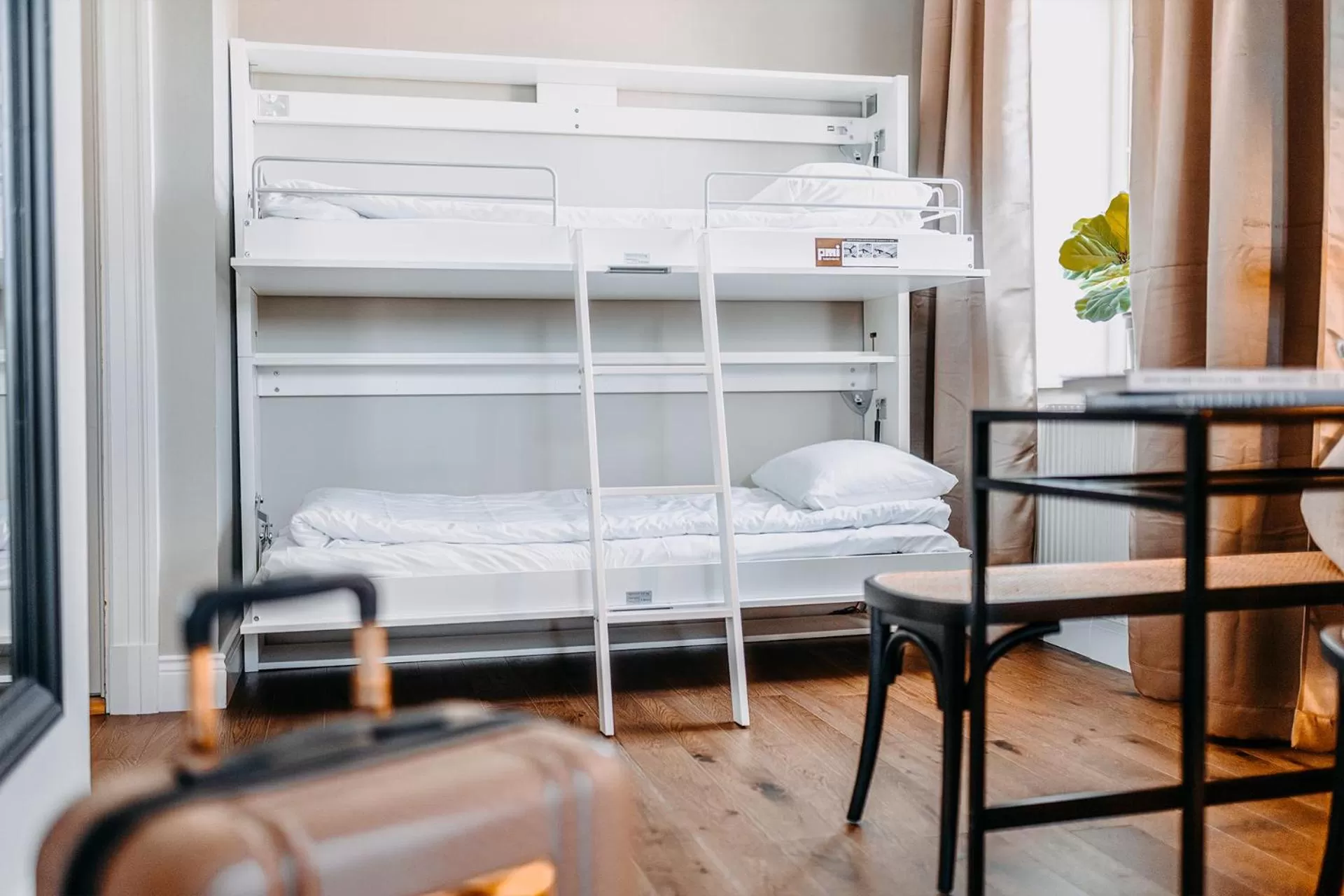 Bed in Sunlight Hotel Conference & Spa