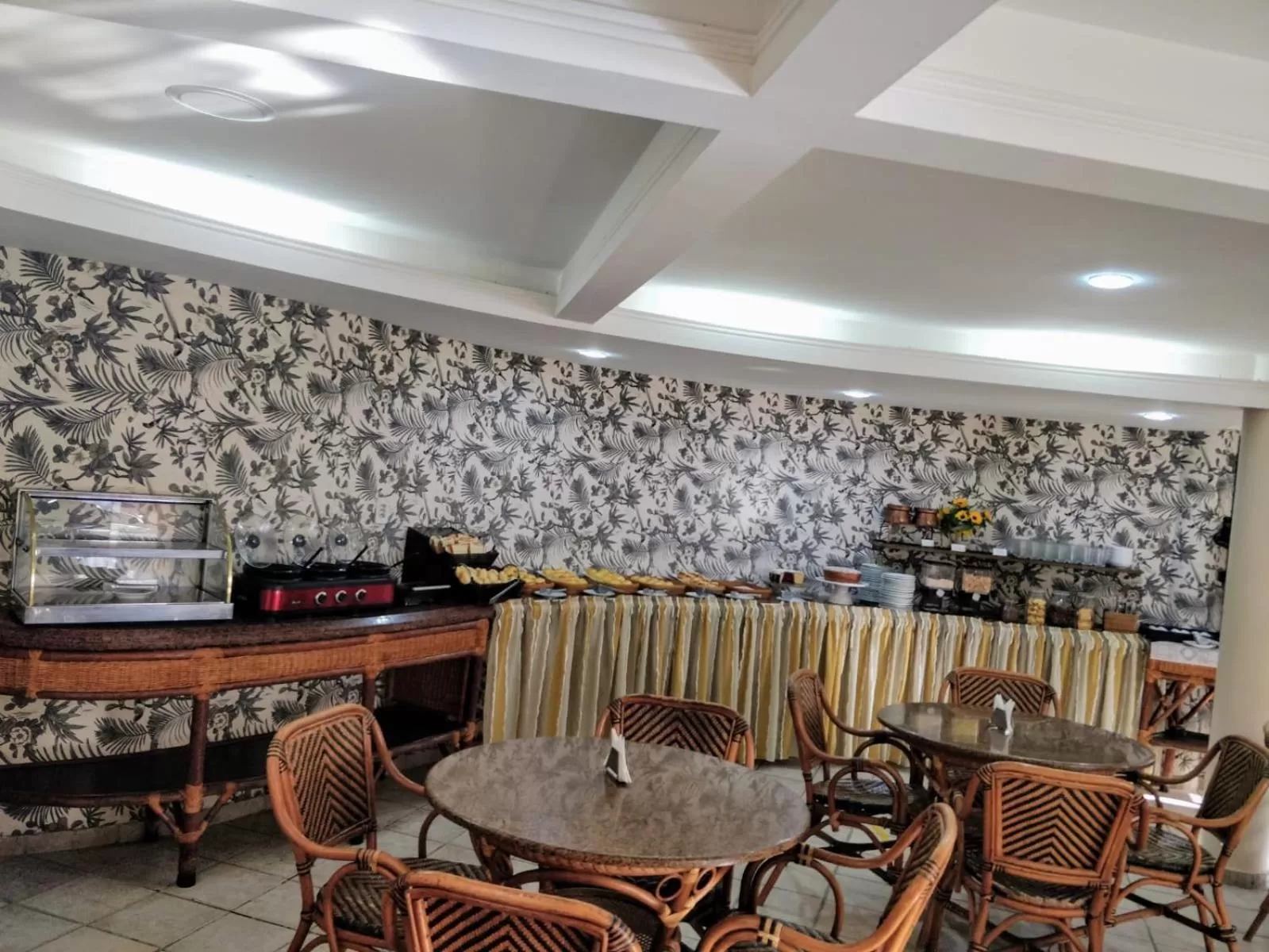 Breakfast in Divi-Divi Praia Hotel