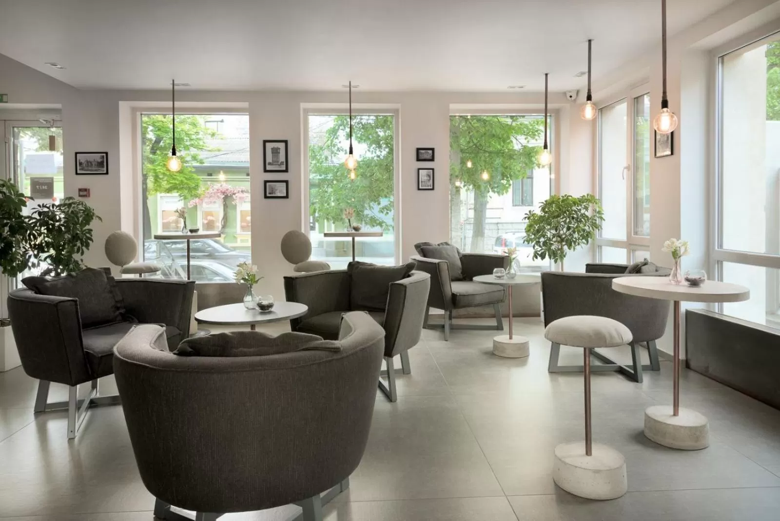 Property building in Thomas Albert Hotel