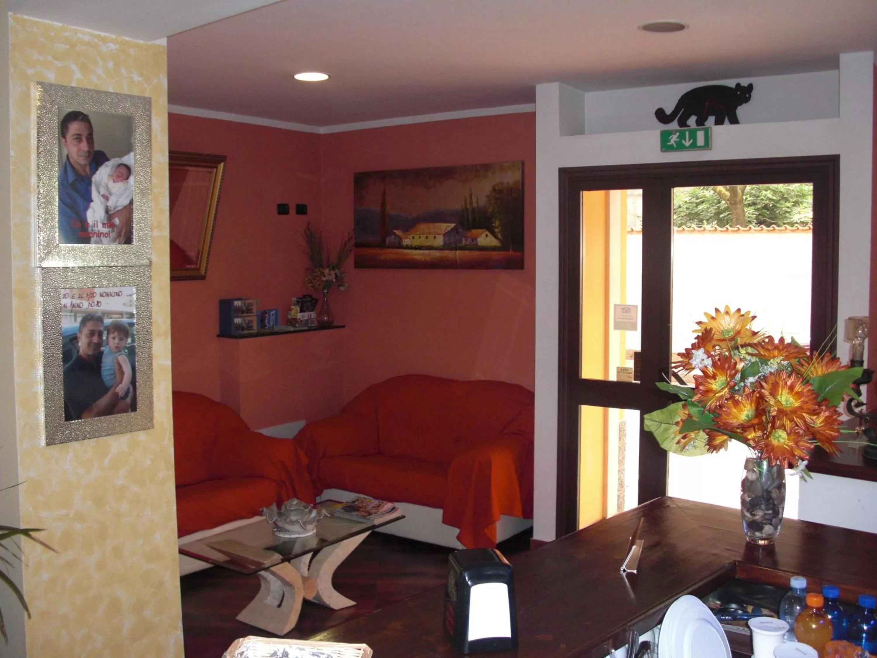 Communal lounge/ TV room in Hotel Legnano