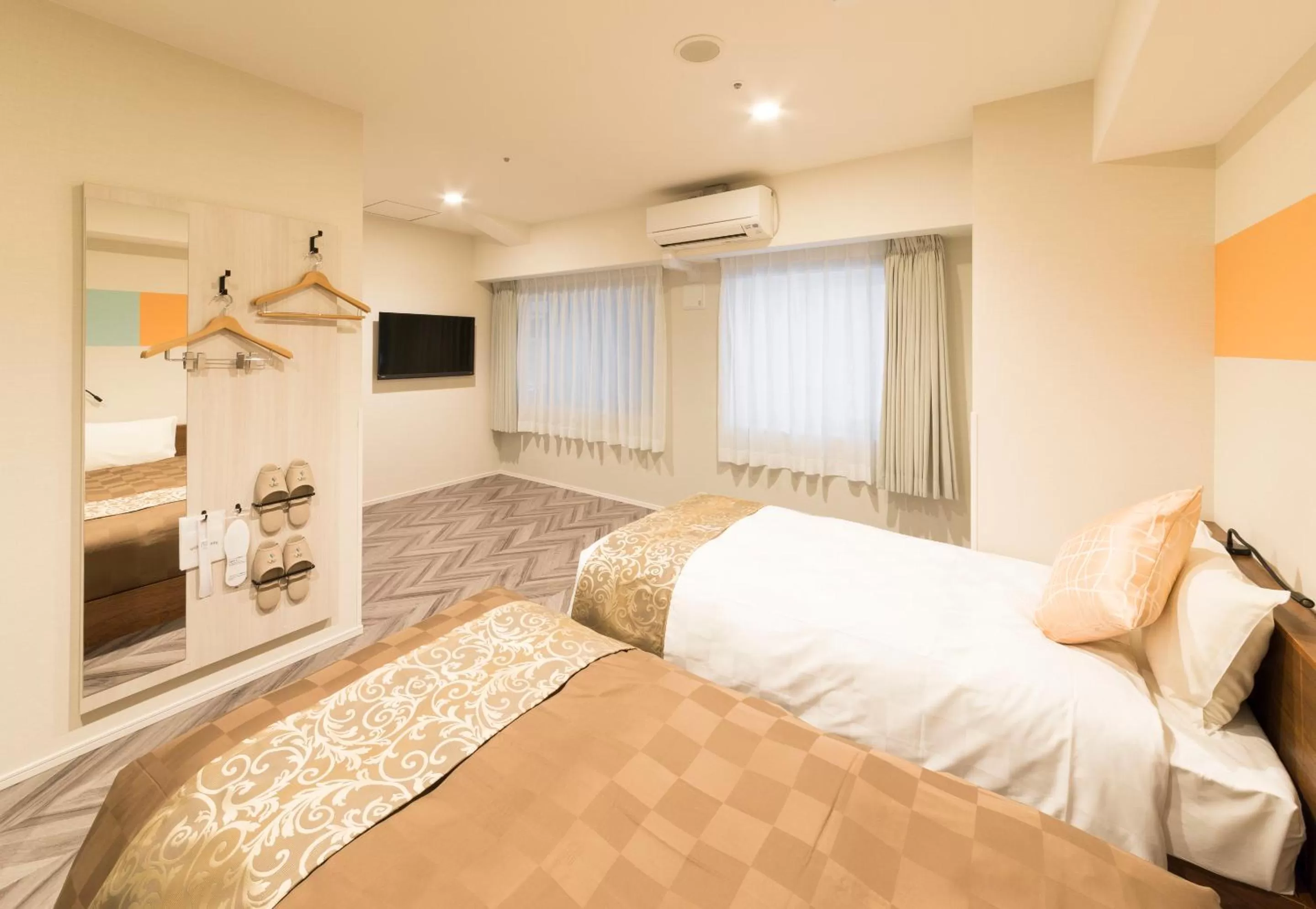 Photo of the whole room, Bed in SARASA HOTEL Shin-Osaka