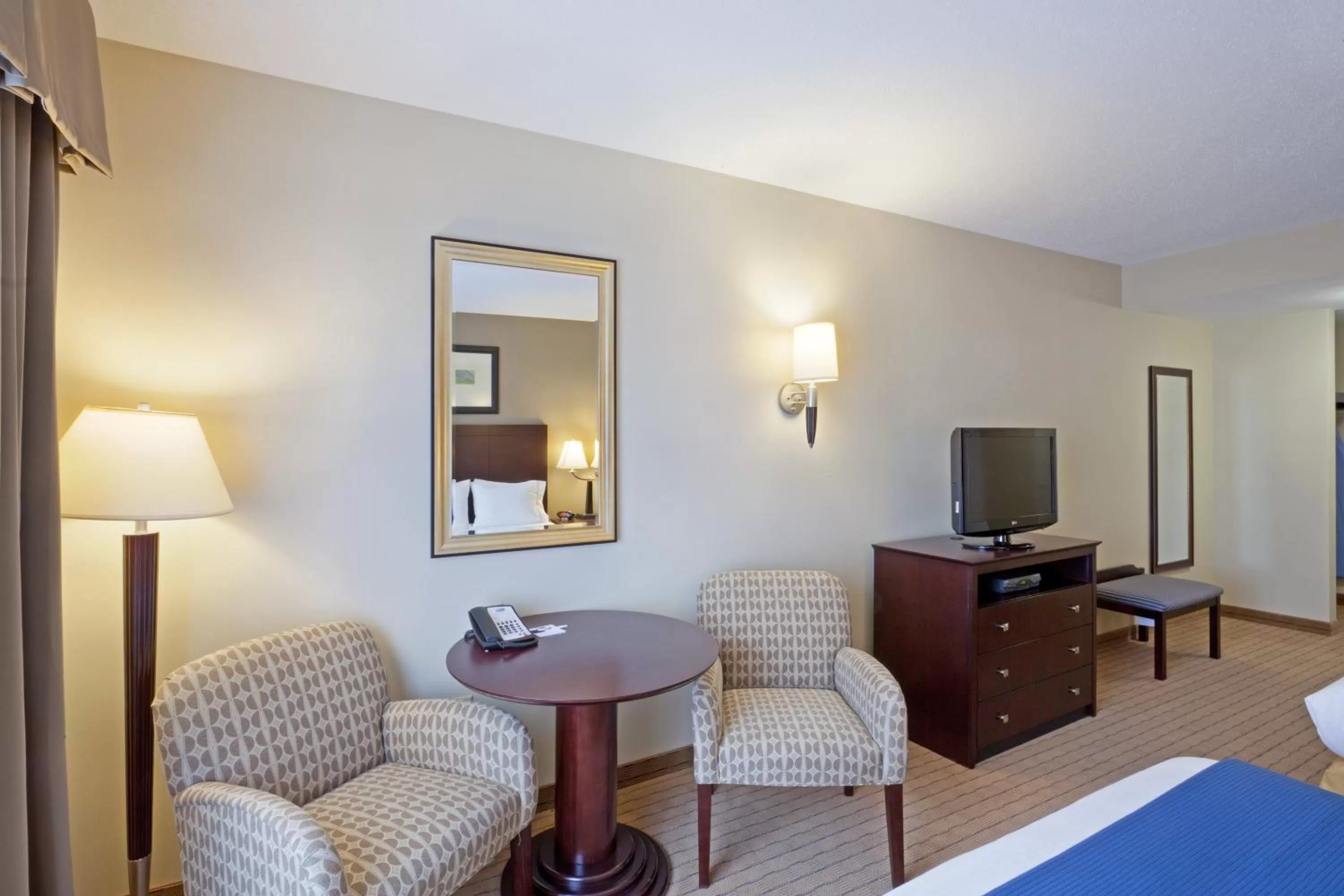 King Room - Disability Access with Roll-In Shower/Non-Smoking in Holiday Inn Express & Suites Malone, an IHG Hotel