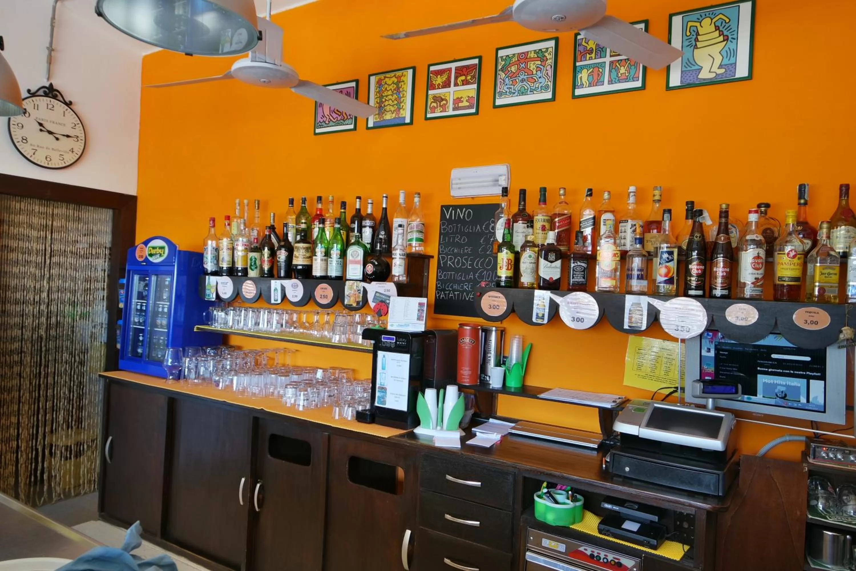 Lounge or bar in Hotel Cerrano