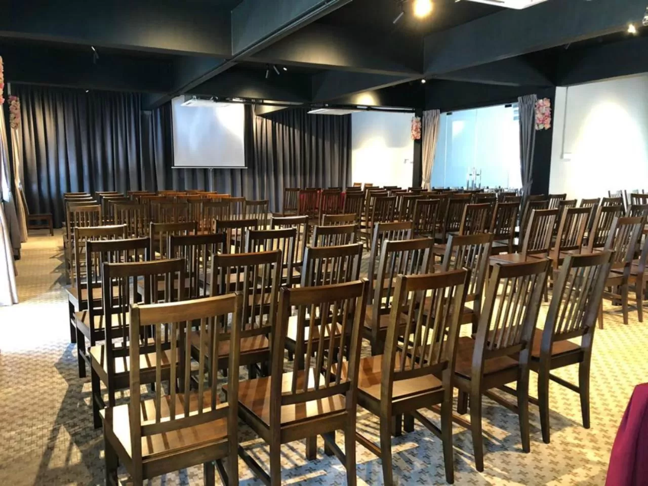 THE WOOD BOUTIQUE HOTEL