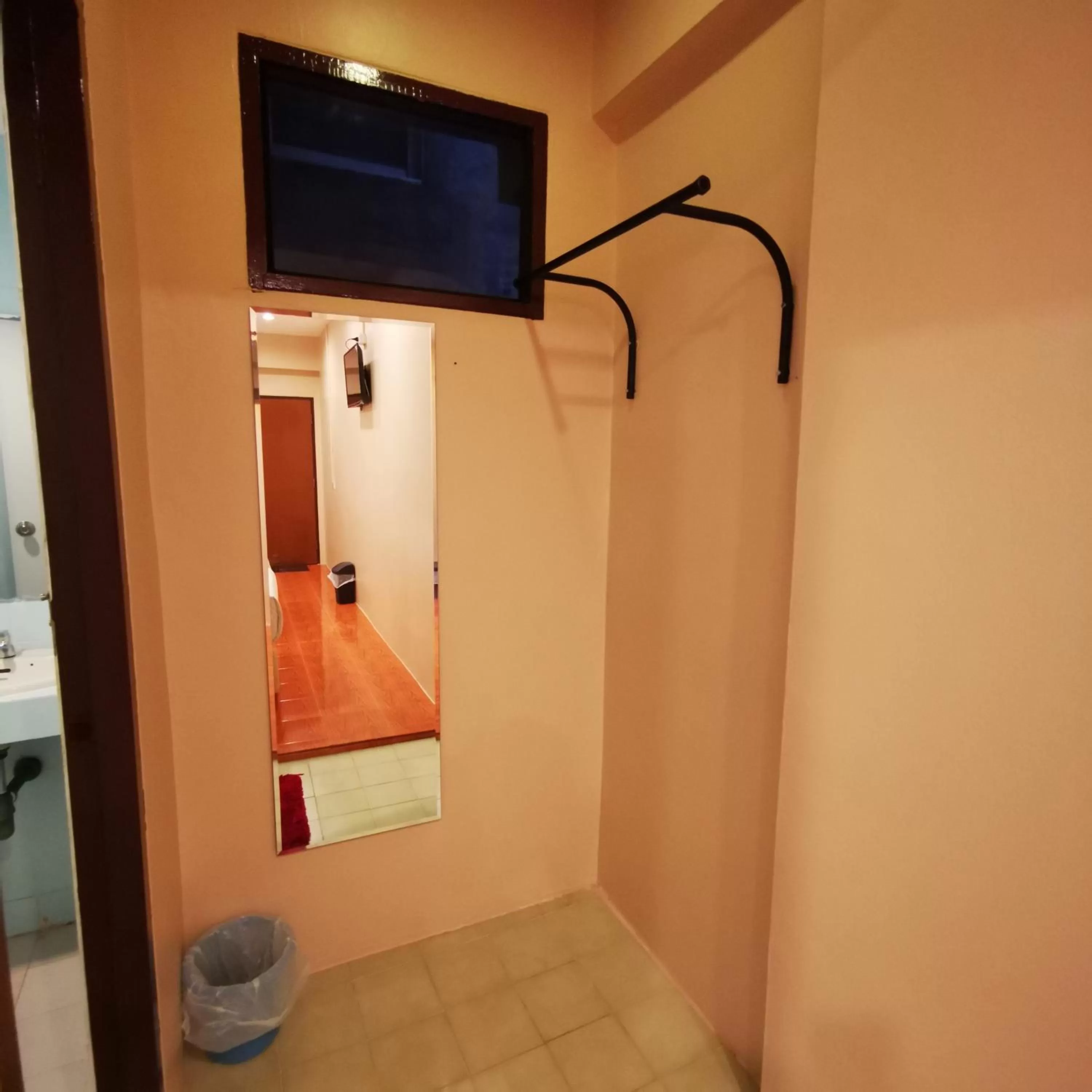 Property building in KKinn South Pattaya