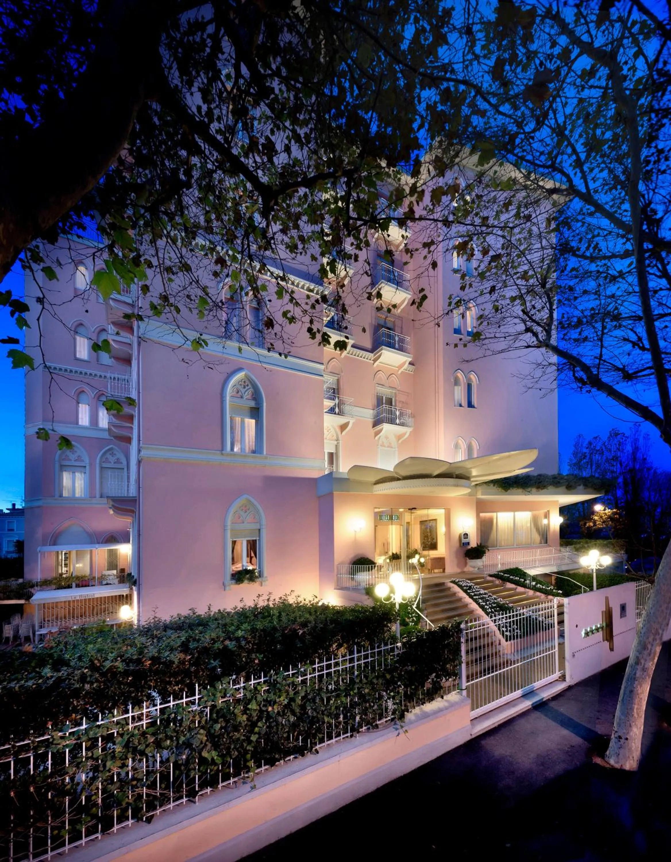 Facade/entrance in Hotel Milton Rimini
