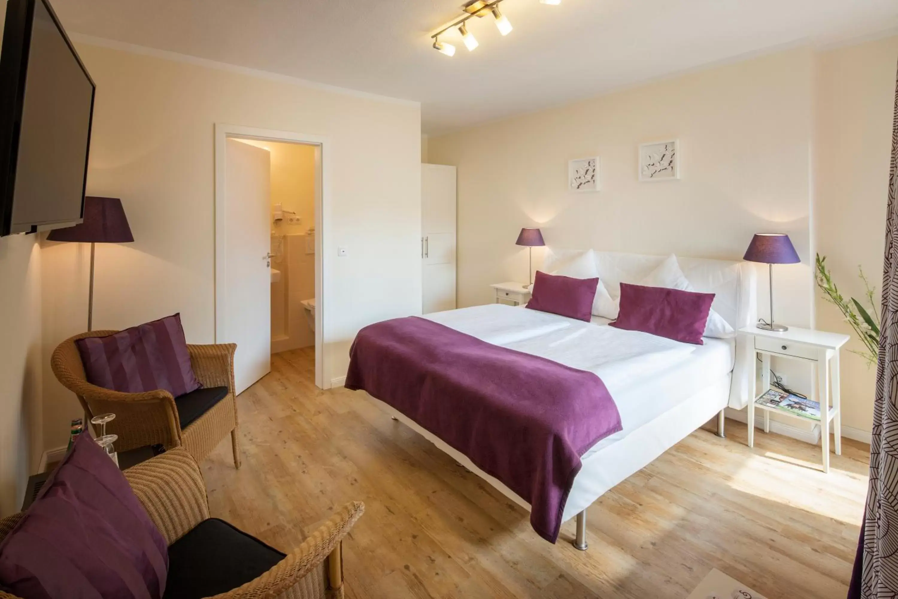 Comfort Double Room in Das Frühstückshotel Sankt Peter-Ording Comfort Double Room in Das Frühstückshotel Sankt Peter-Ording