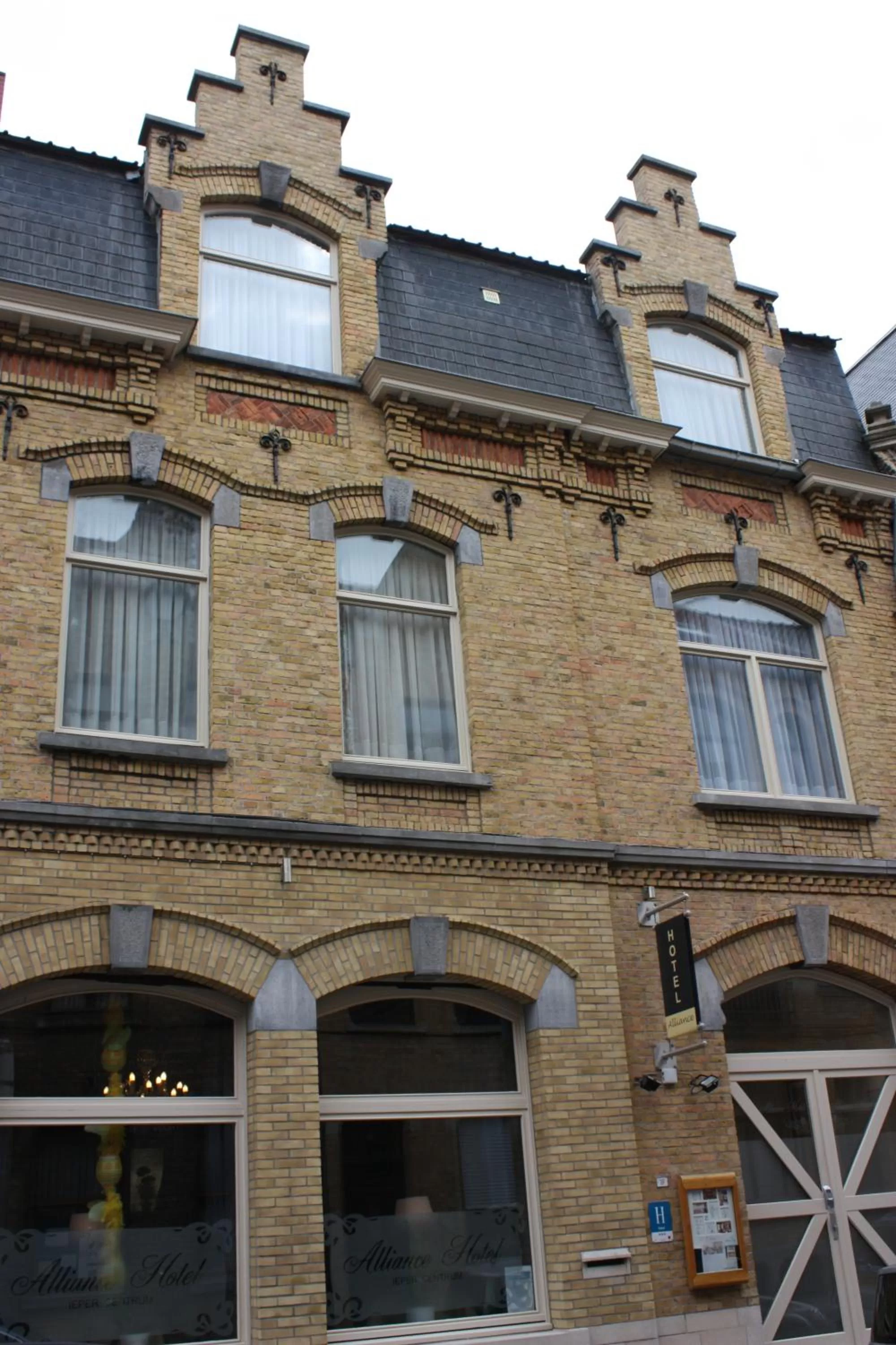 Facade/entrance in Alliance Hotel Ieper Centrum