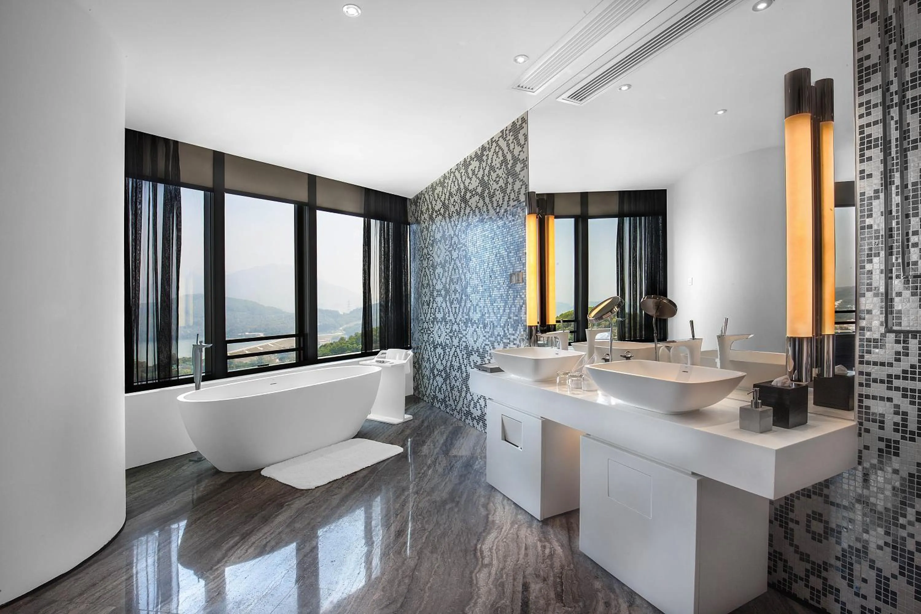 Bath in Shenzhen O Hotel