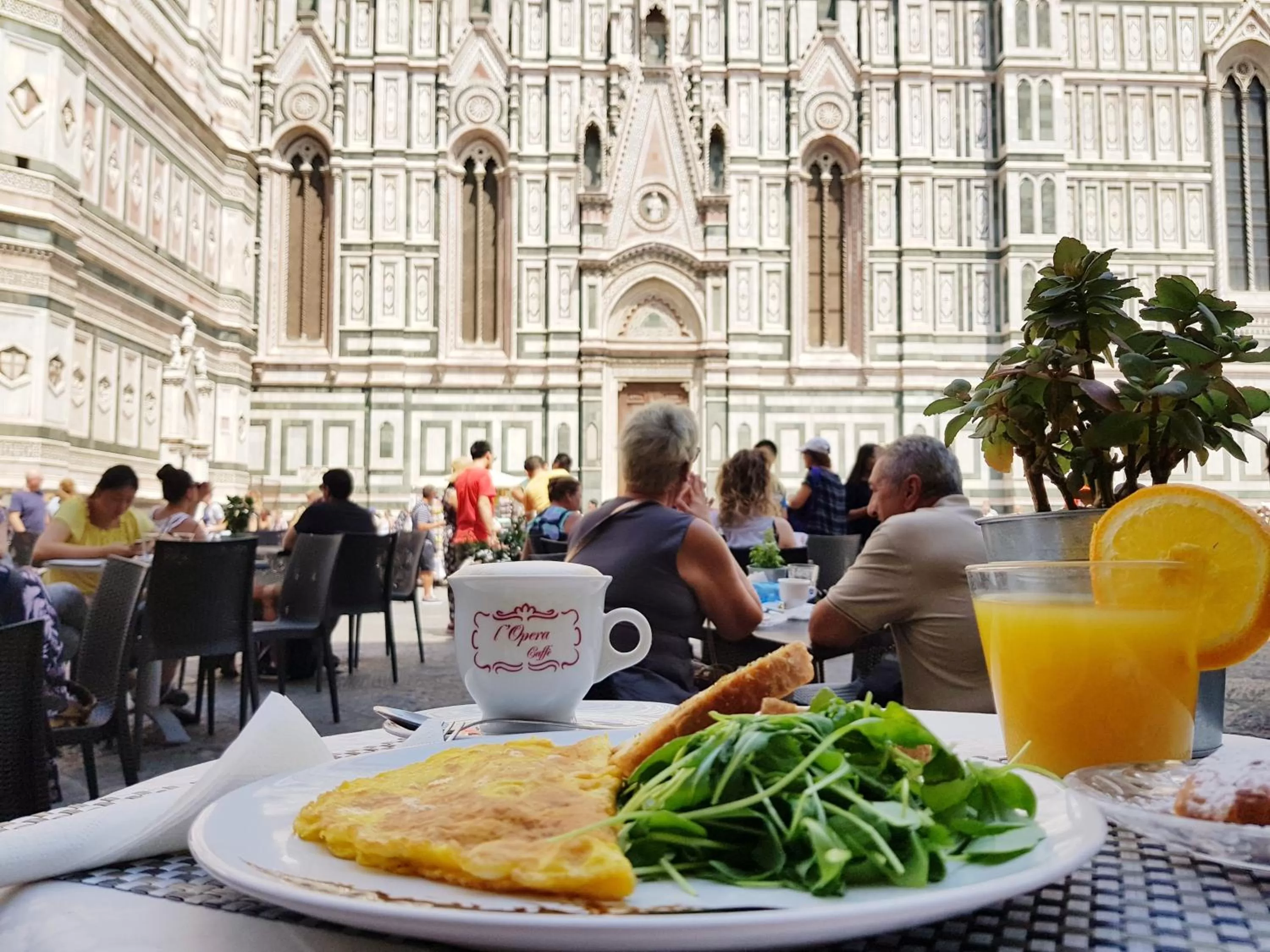 Breakfast in Lady Luna B&B