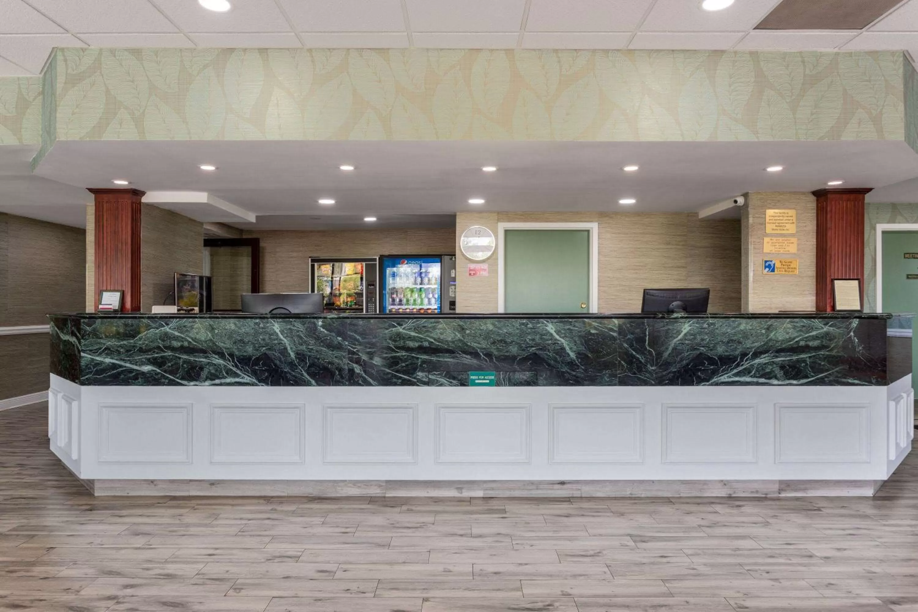 Lobby or reception in Ramada by Wyndham Altamonte Springs Near I-4