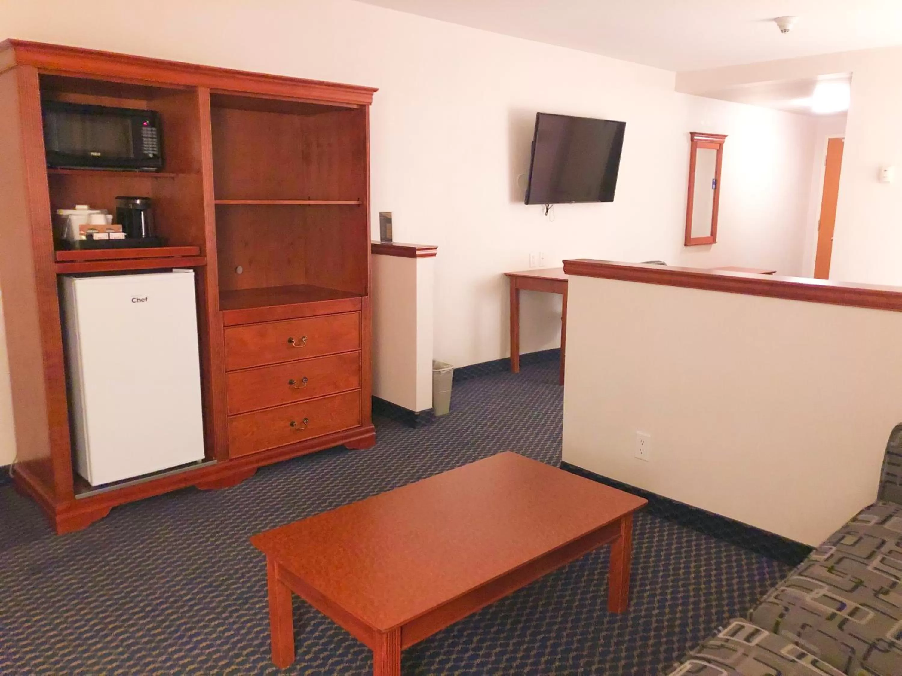 Days Inn by Wyndham Niagara Falls Centre St By the Falls