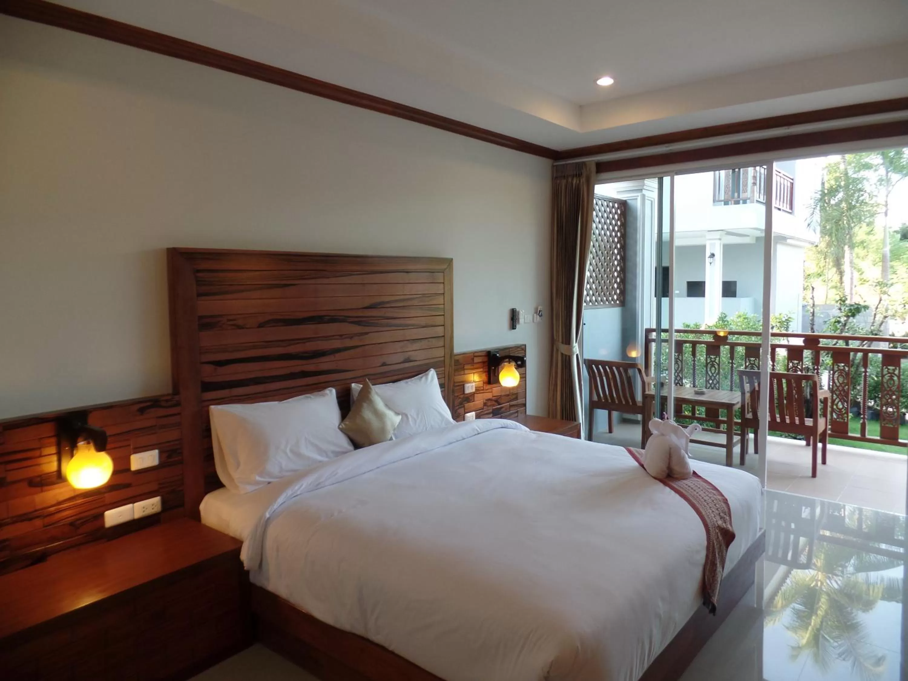 Bedroom, Bed in Pratum Resort
