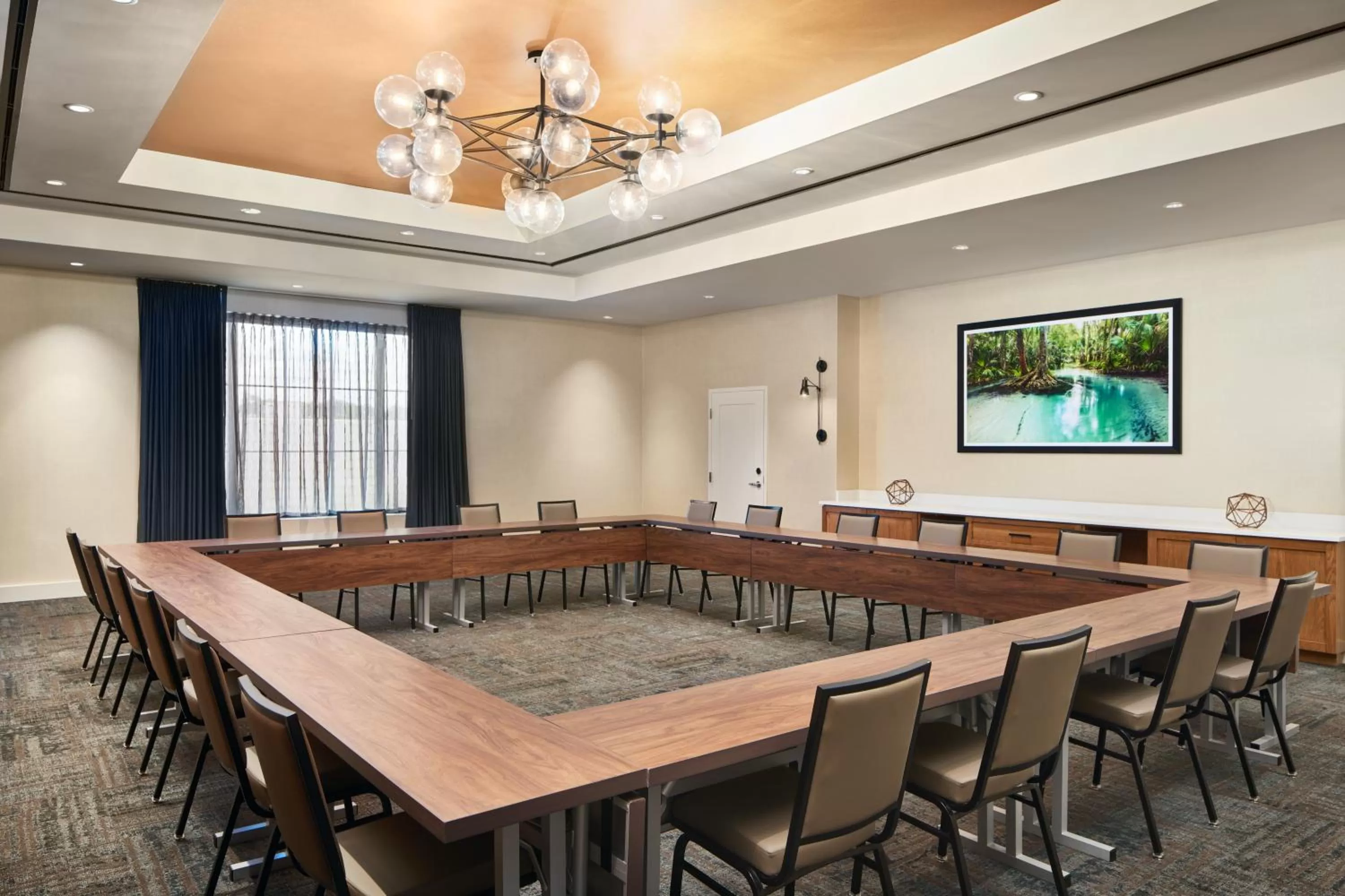 Business facilities in Hotel Indigo Tallahassee - Collegetown by IHG