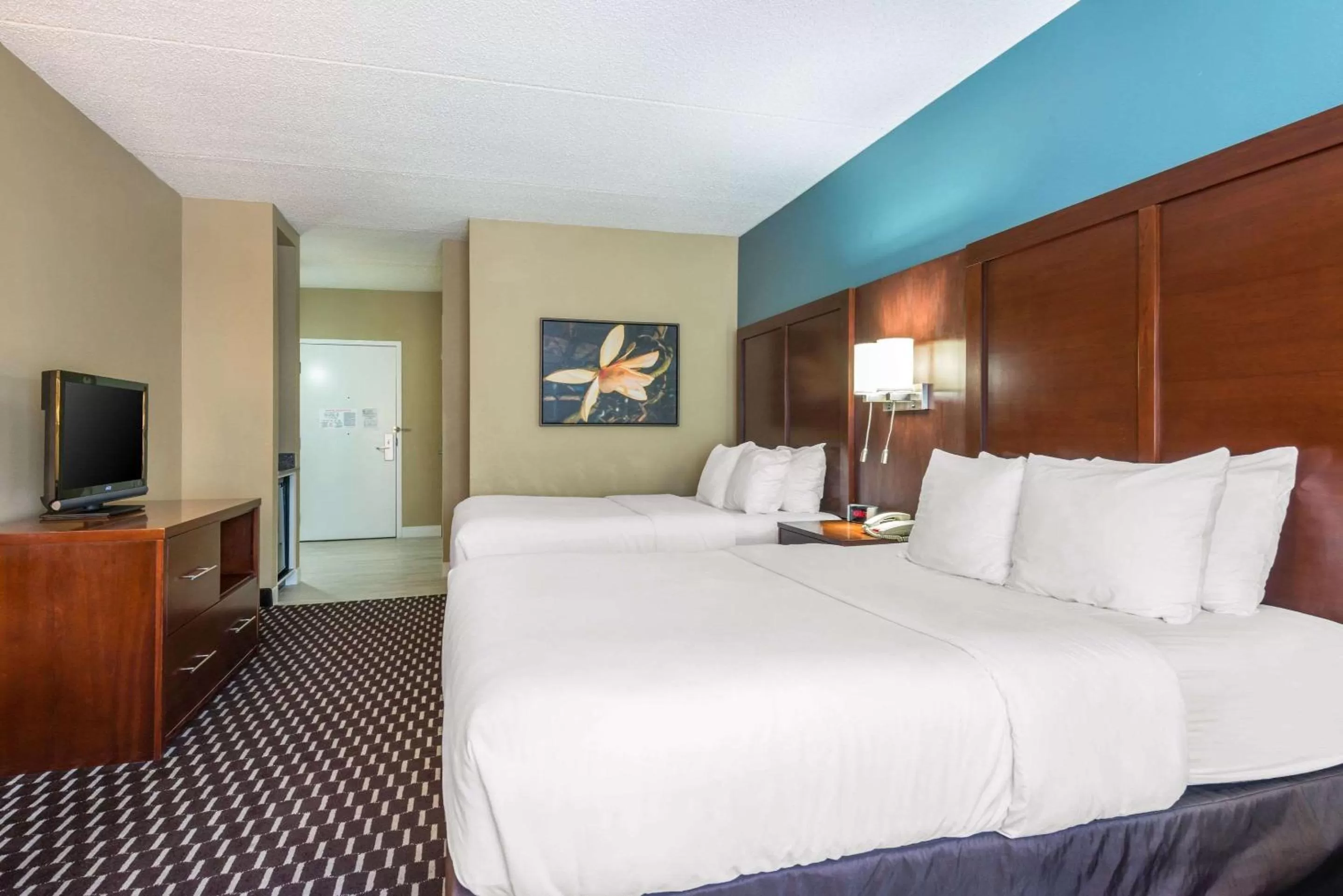 Suite with Two Queen Beds - Accessible/Non-Smoking in Villa Victor, Ascend Hotel Collection