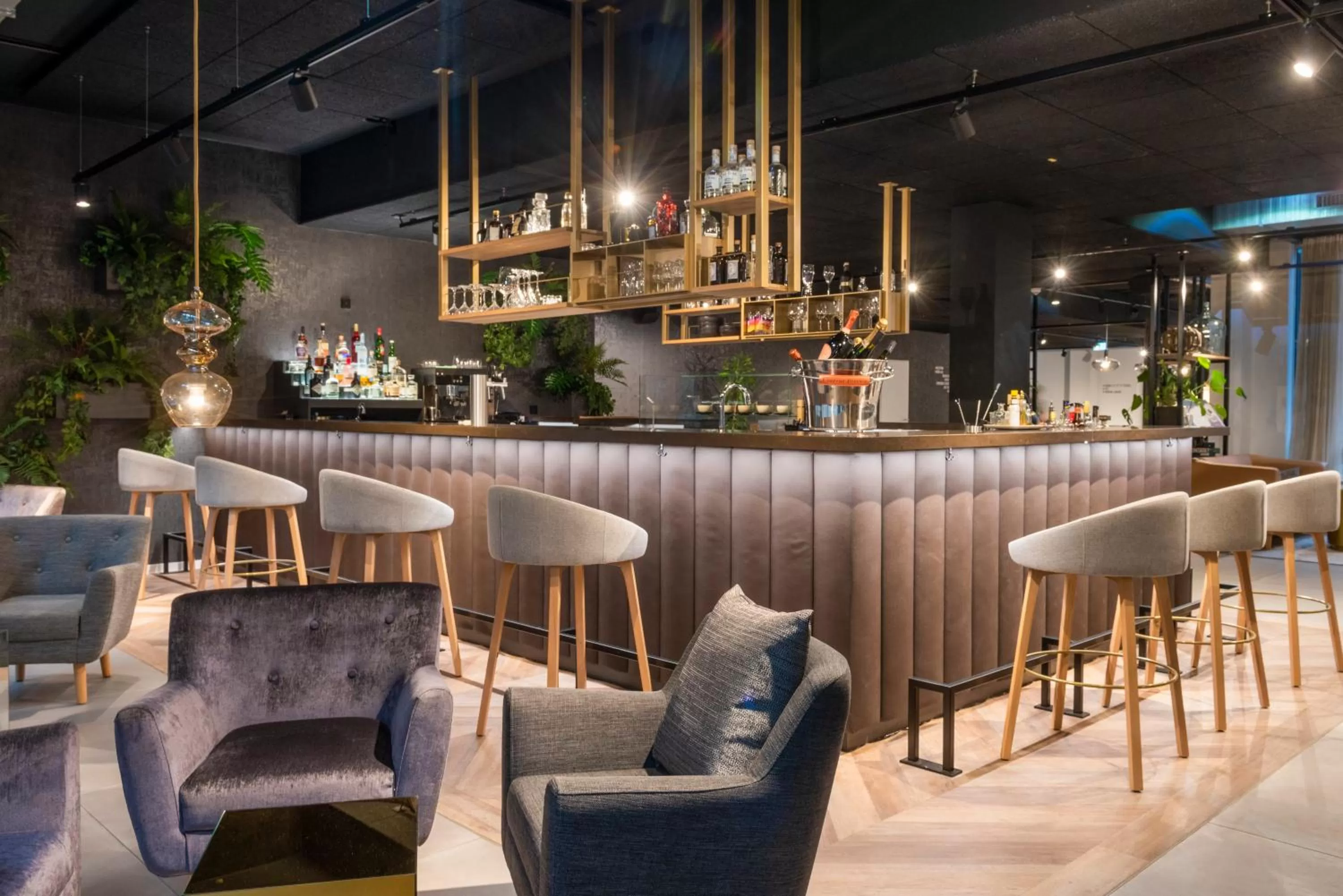 Restaurant/places to eat in Flightgate Munich Airport Hotel, a member of Radisson Individuals